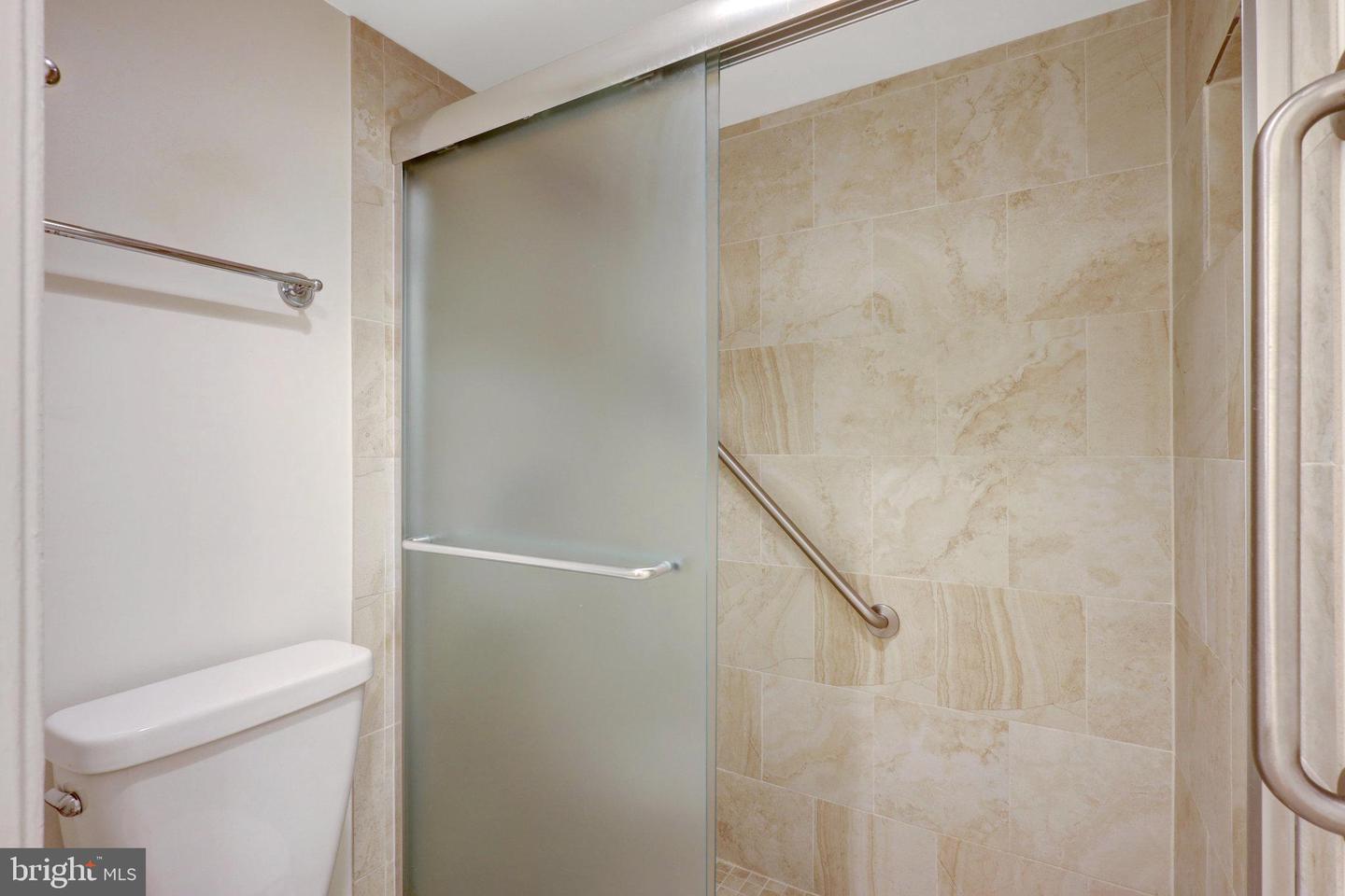 5902 MOUNT EAGLE DR #403, ALEXANDRIA, Virginia 22303, 2 Bedrooms Bedrooms, ,1 BathroomBathrooms,Residential,For sale,5902 MOUNT EAGLE DR #403,VAFX2229062 MLS # VAFX2229062