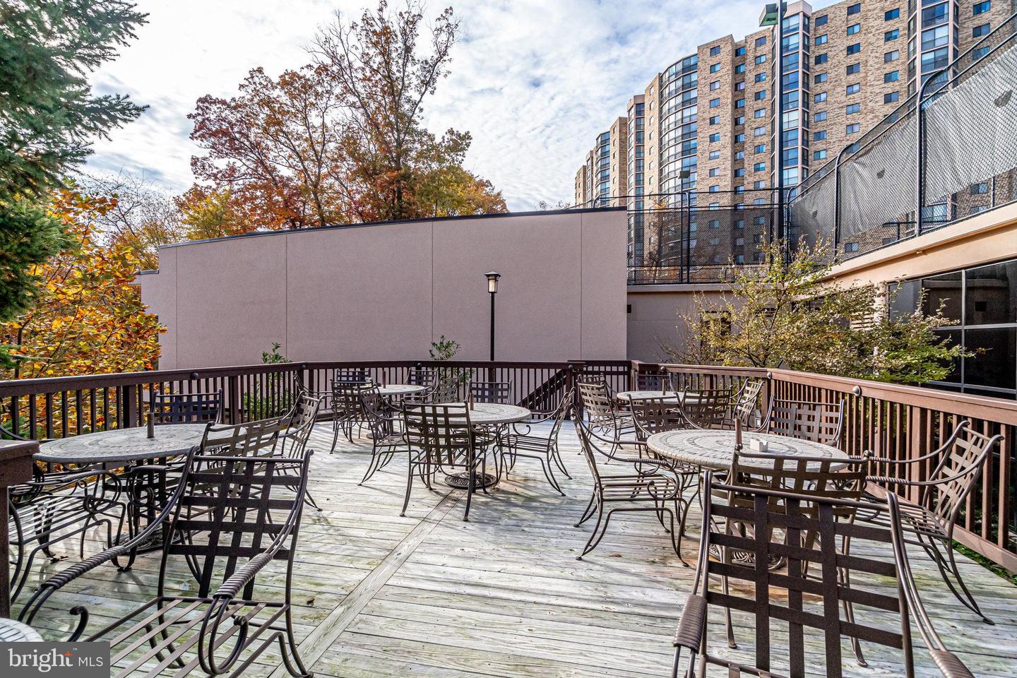5902 MOUNT EAGLE DR #403, ALEXANDRIA, Virginia 22303, 2 Bedrooms Bedrooms, ,1 BathroomBathrooms,Residential,For sale,5902 MOUNT EAGLE DR #403,VAFX2229062 MLS # VAFX2229062