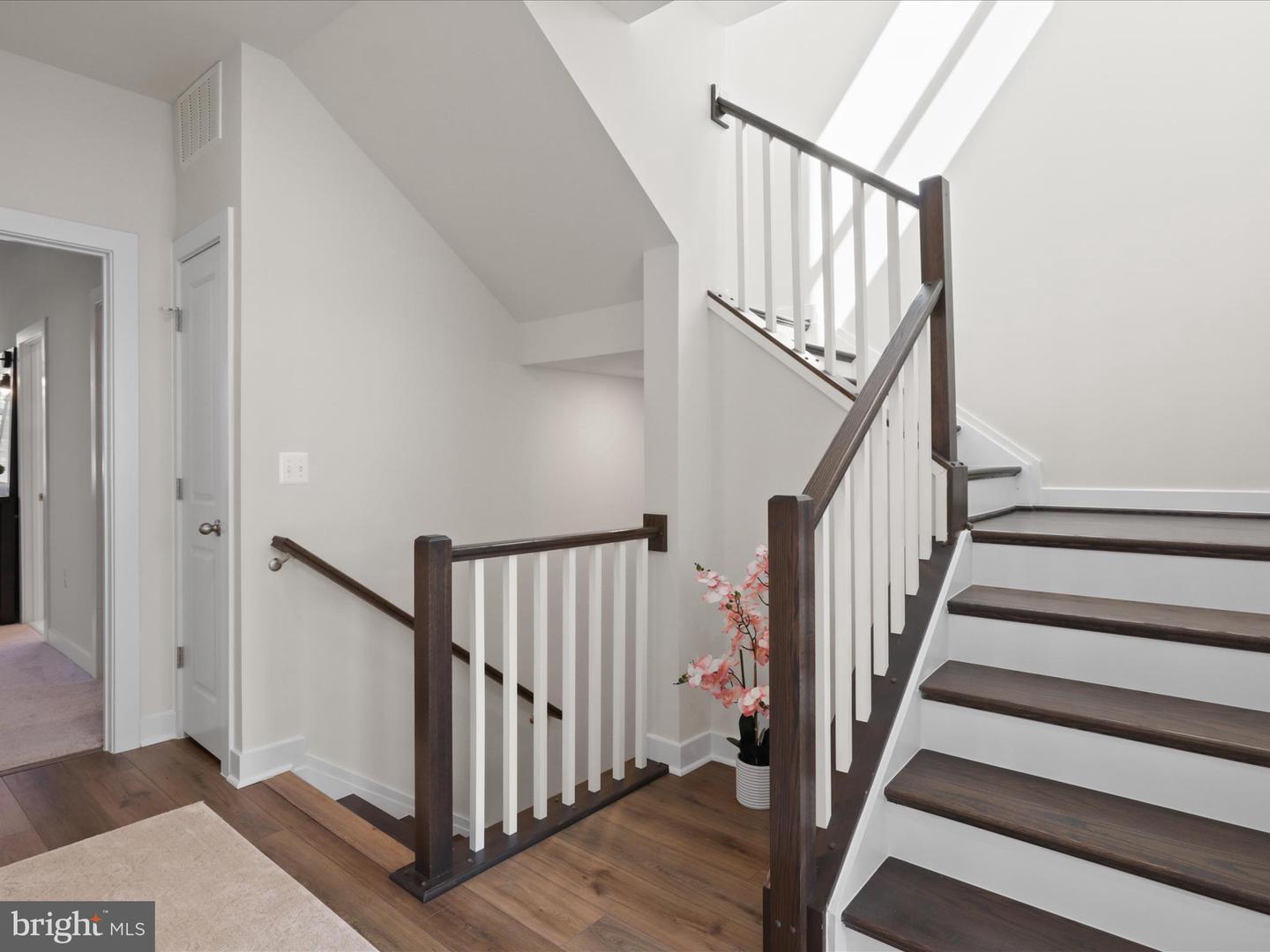 10578 RED OAK ST, FAIRFAX, Virginia 22030, 4 Bedrooms Bedrooms, ,3 BathroomsBathrooms,Residential,For sale,10578 RED OAK ST,VAFC2005972 MLS # VAFC2005972
