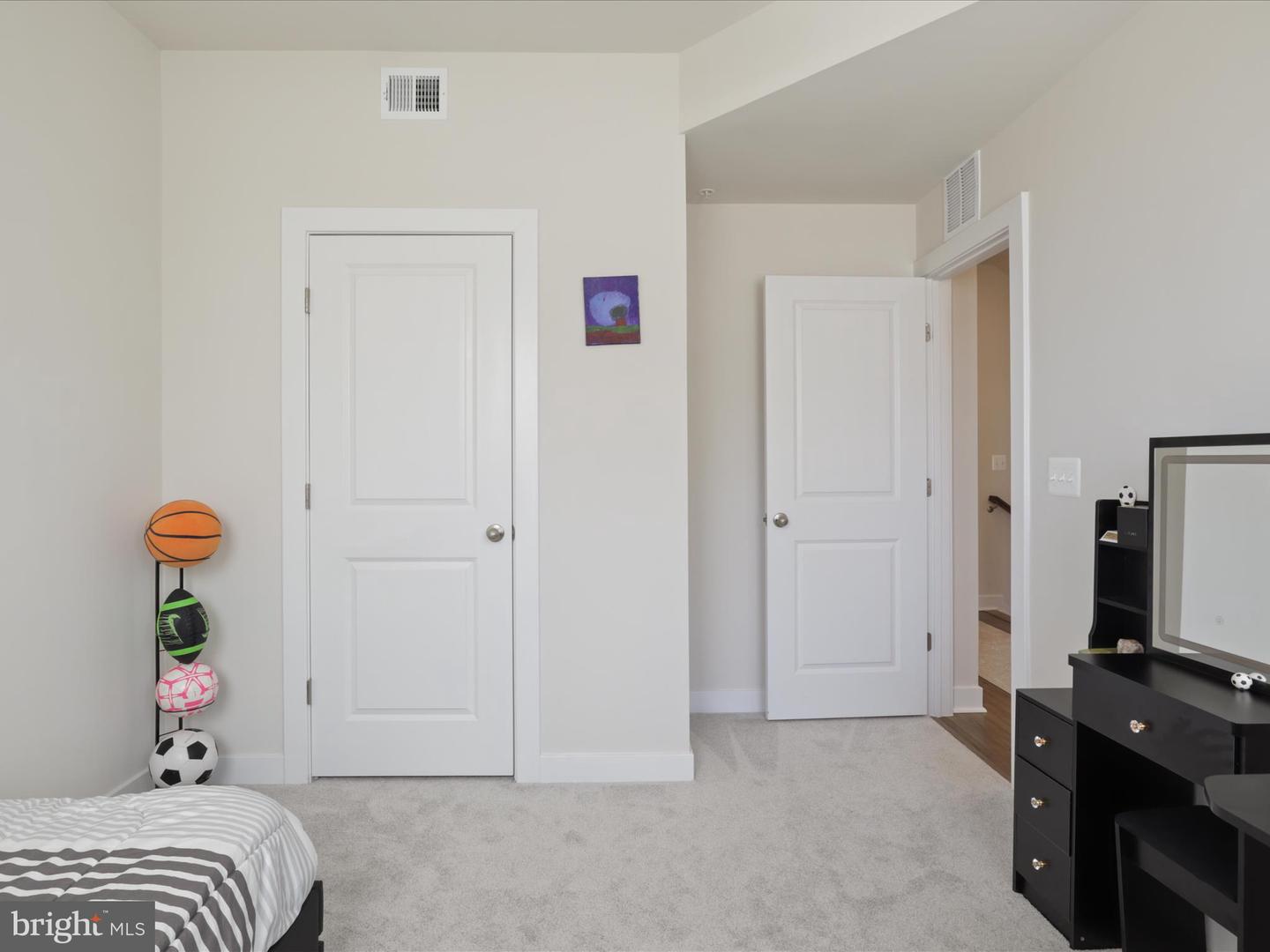 10578 RED OAK ST, FAIRFAX, Virginia 22030, 4 Bedrooms Bedrooms, ,3 BathroomsBathrooms,Residential,For sale,10578 RED OAK ST,VAFC2005972 MLS # VAFC2005972