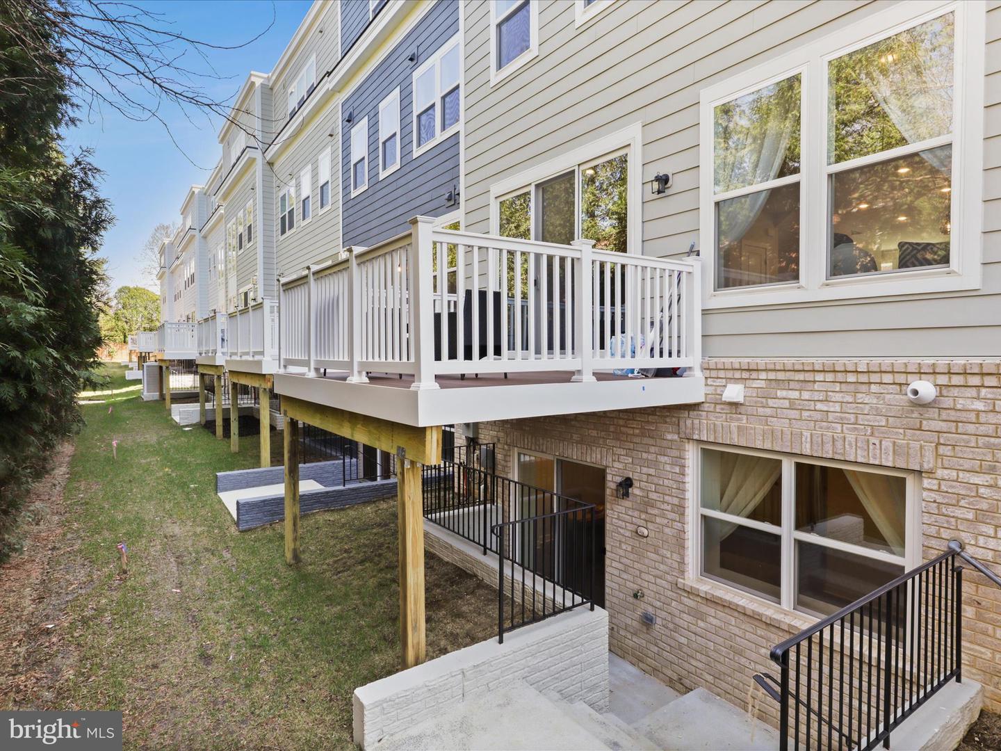 10578 RED OAK ST, FAIRFAX, Virginia 22030, 4 Bedrooms Bedrooms, ,3 BathroomsBathrooms,Residential,For sale,10578 RED OAK ST,VAFC2005972 MLS # VAFC2005972
