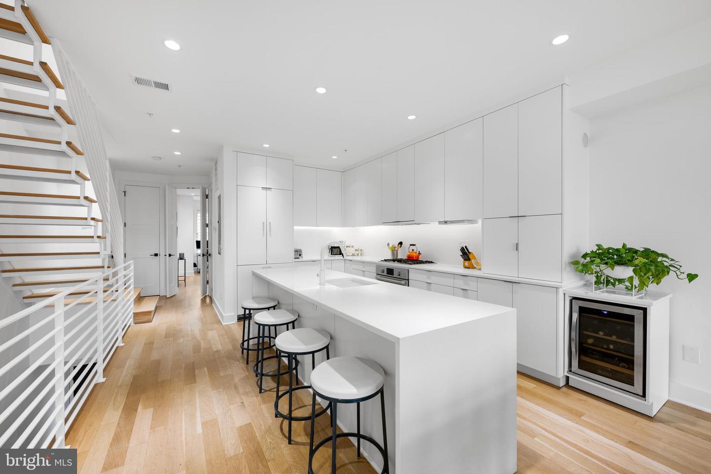 1806 9TH ST NW #2, WASHINGTON, District Of Columbia 20001, 3 Bedrooms Bedrooms, ,3 BathroomsBathrooms,Residential,For sale,1806 9TH ST NW #2,DCDC2191310 MLS # DCDC2191310