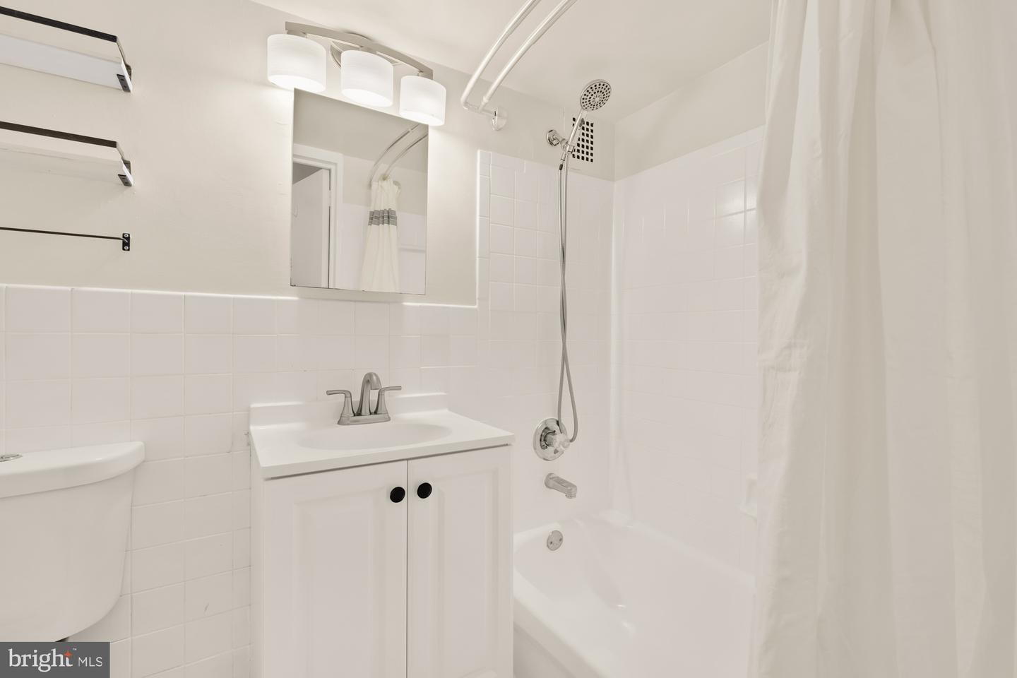 1545 18TH ST NW #111, WASHINGTON, District Of Columbia 20036, 1 Bedroom Bedrooms, ,1 BathroomBathrooms,Residential,For sale,1545 18TH ST NW #111,DCDC2186076 MLS # DCDC2186076