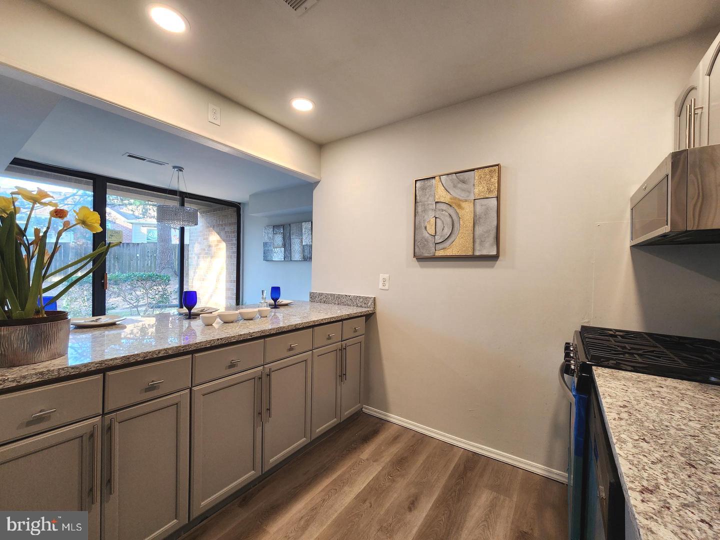 525 N ARMISTEAD ST #T2, ALEXANDRIA, Virginia 22312, 3 Bedrooms Bedrooms, ,2 BathroomsBathrooms,Residential,For sale,525 N ARMISTEAD ST #T2,VAAX2042308 MLS # VAAX2042308