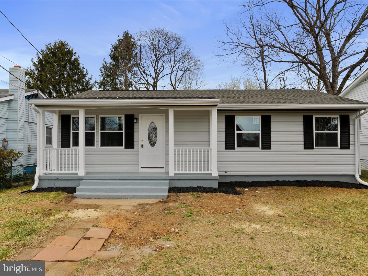 829 W 14TH ST, FRONT ROYAL, Virginia 22630, 3 Bedrooms Bedrooms, ,1 BathroomBathrooms,Residential,For sale,829 W 14TH ST,VAWR2010574 MLS # VAWR2010574
