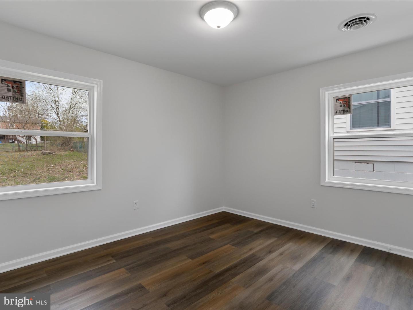 829 W 14TH ST, FRONT ROYAL, Virginia 22630, 3 Bedrooms Bedrooms, ,1 BathroomBathrooms,Residential,For sale,829 W 14TH ST,VAWR2010574 MLS # VAWR2010574
