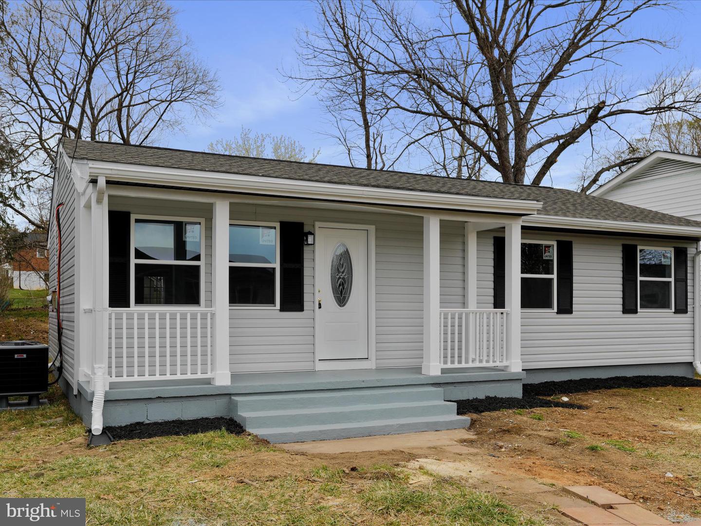 829 W 14TH ST, FRONT ROYAL, Virginia 22630, 3 Bedrooms Bedrooms, ,1 BathroomBathrooms,Residential,For sale,829 W 14TH ST,VAWR2010574 MLS # VAWR2010574