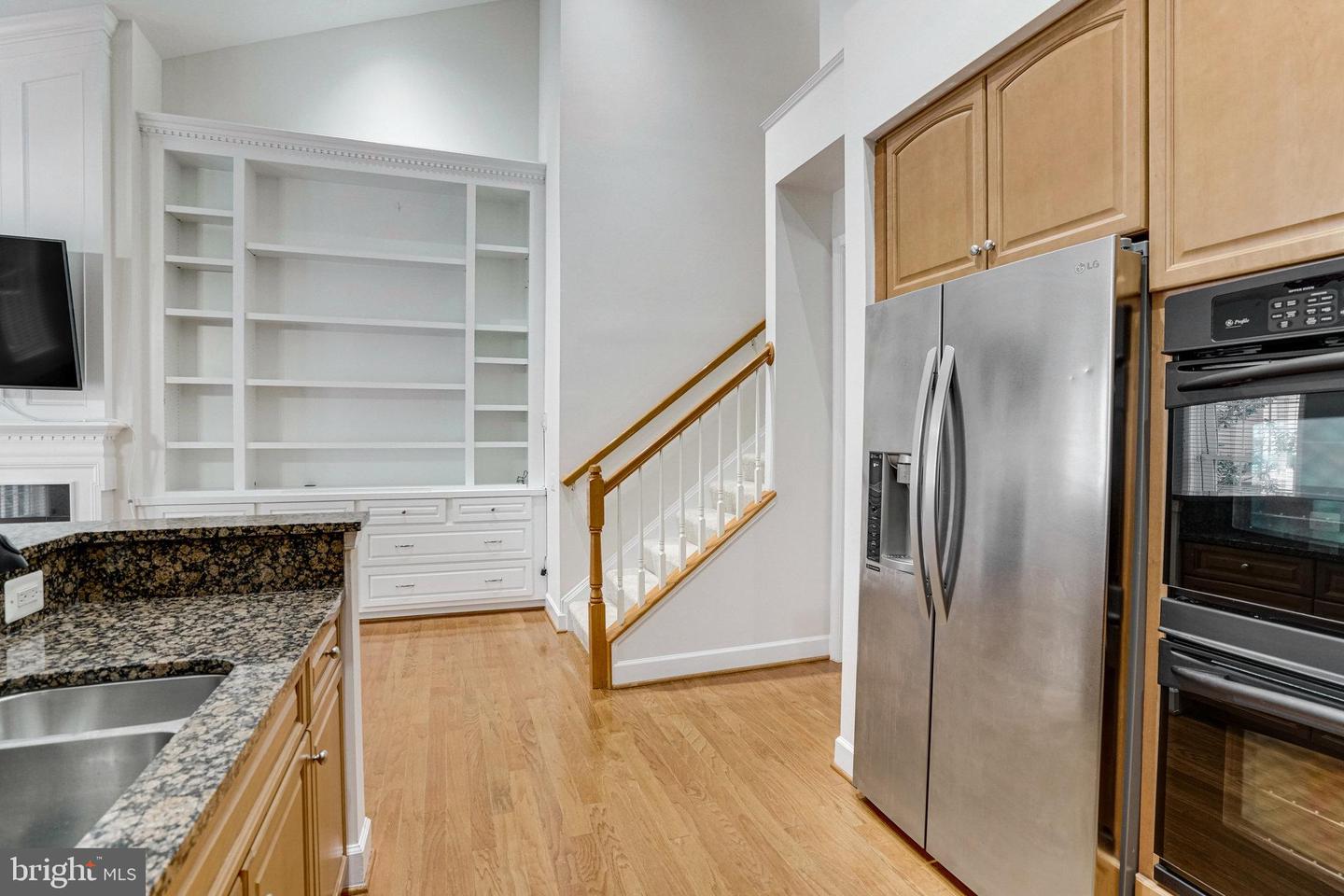 8888 CALLA LILY CT, LORTON, Virginia 22079, 3 Bedrooms Bedrooms, ,3 BathroomsBathrooms,Residential,For sale,8888 CALLA LILY CT,VAFX2215644 MLS # VAFX2215644