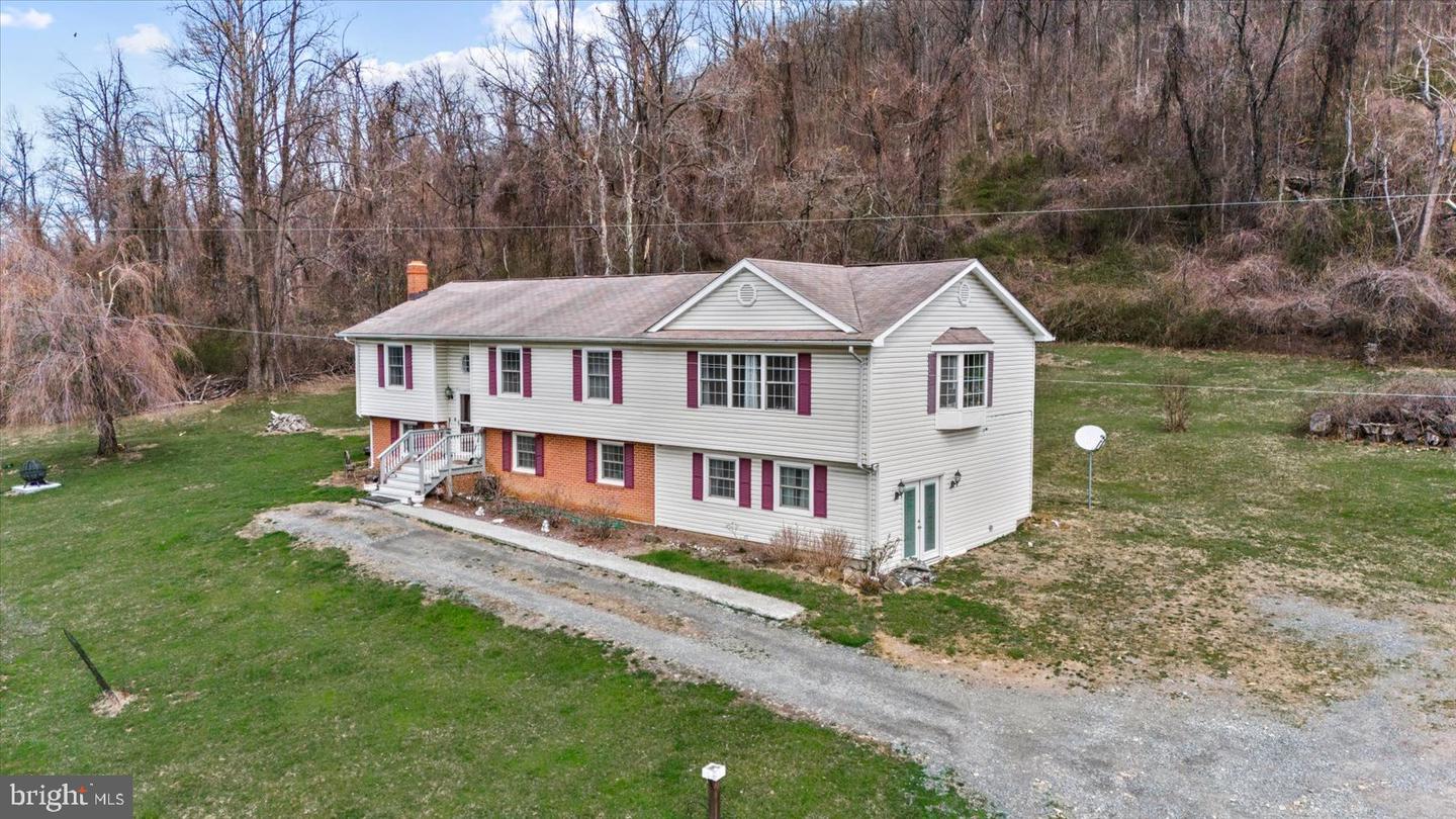 4179 FIERY RUN RD, LINDEN, Virginia 22642, 5 Bedrooms Bedrooms, ,2 BathroomsBathrooms,Residential,For sale,4179 FIERY RUN RD,VAFQ2015242 MLS # VAFQ2015242
