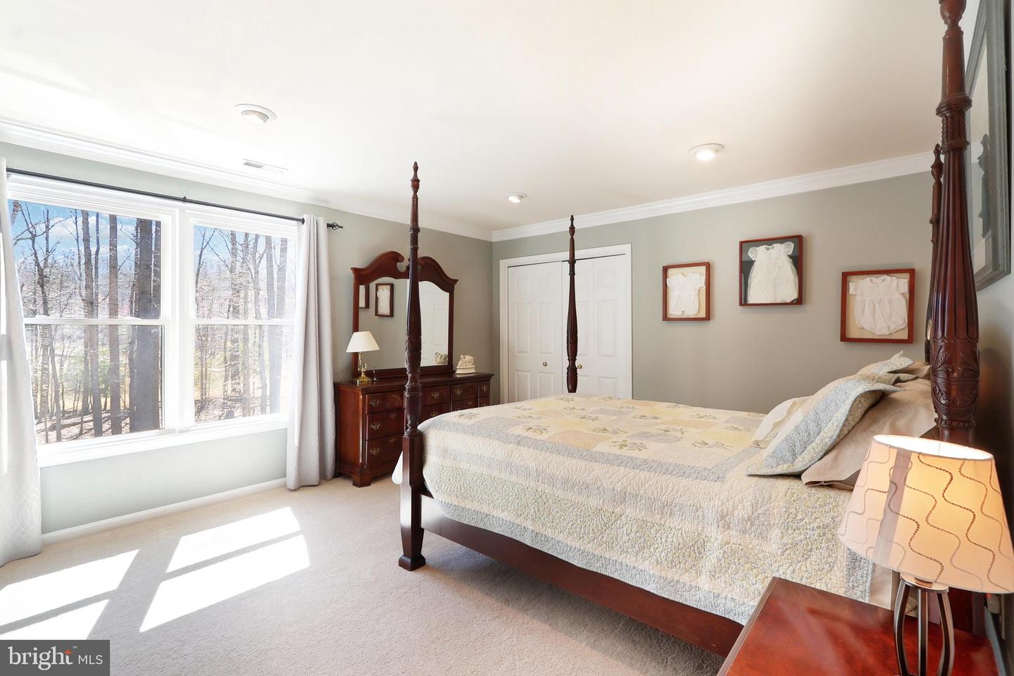 7951 KELLY ANN CT, FAIRFAX STATION, Virginia 22039, 5 Bedrooms Bedrooms, ,5 BathroomsBathrooms,Residential,For sale,7951 KELLY ANN CT,VAFX2226470 MLS # VAFX2226470