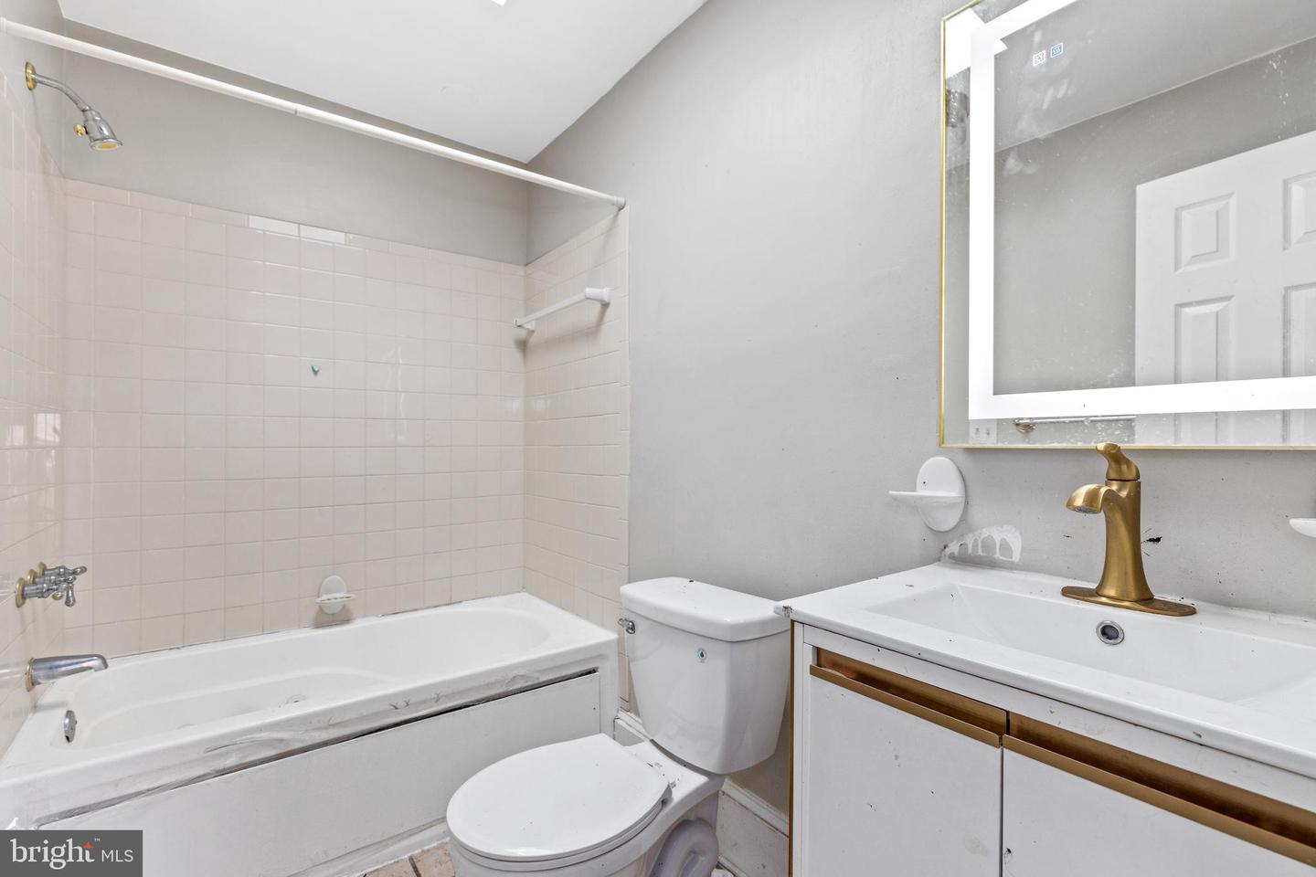 2036 1ST ST NW, WASHINGTON, District Of Columbia 20001, 7 Bedrooms Bedrooms, 14 Rooms Rooms,3 BathroomsBathrooms,Residential,For sale,2036 1ST ST NW,DCDC2190344 MLS # DCDC2190344