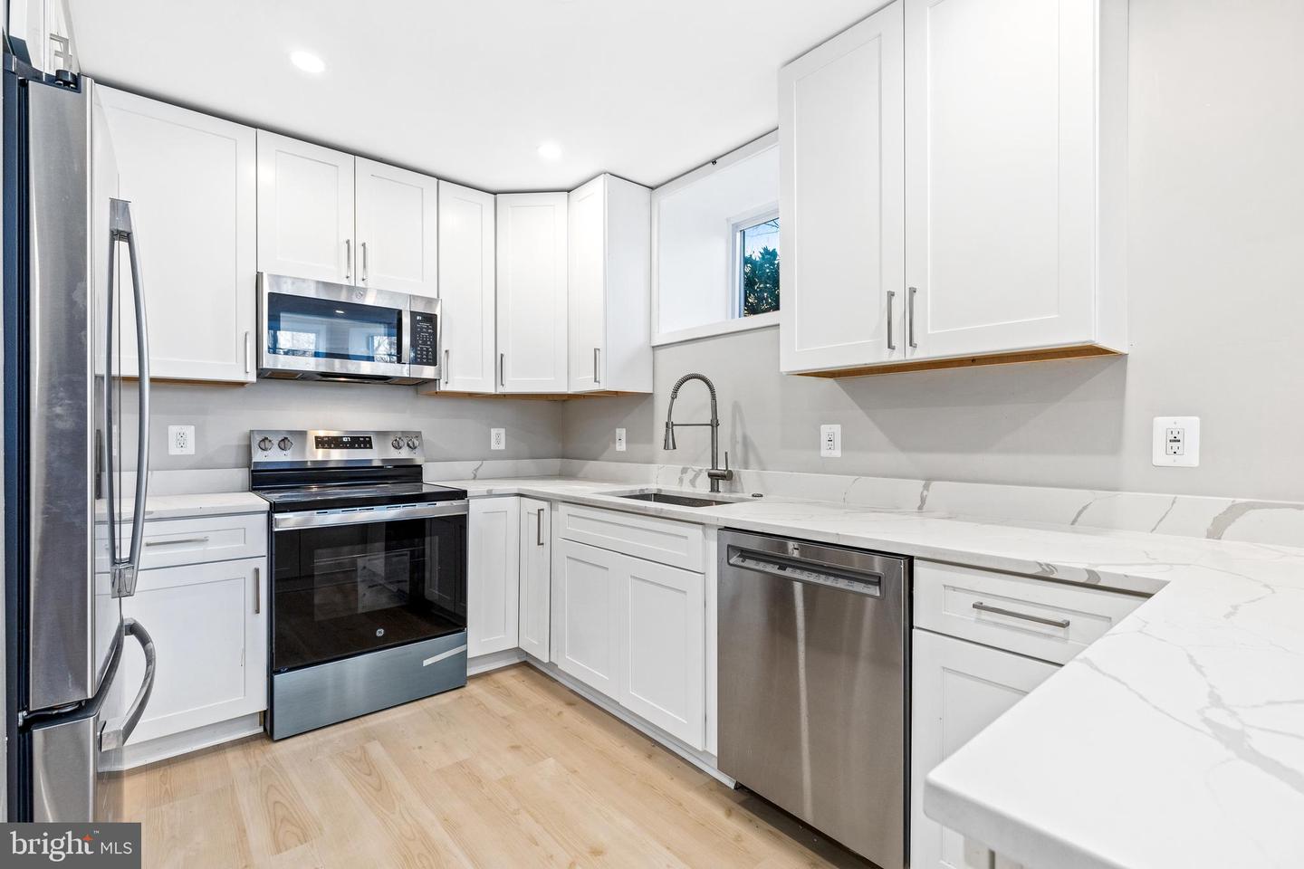 2036 1ST ST NW, WASHINGTON, District Of Columbia 20001, 7 Bedrooms Bedrooms, 14 Rooms Rooms,3 BathroomsBathrooms,Residential,For sale,2036 1ST ST NW,DCDC2190344 MLS # DCDC2190344