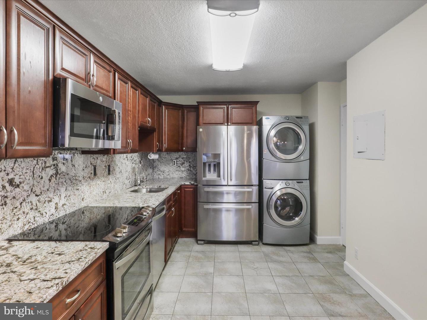 309 YOAKUM PKWY #1003, ALEXANDRIA, Virginia 22304, 2 Bedrooms Bedrooms, ,2 BathroomsBathrooms,Residential,For sale,309 YOAKUM PKWY #1003,VAAX2042884 MLS # VAAX2042884