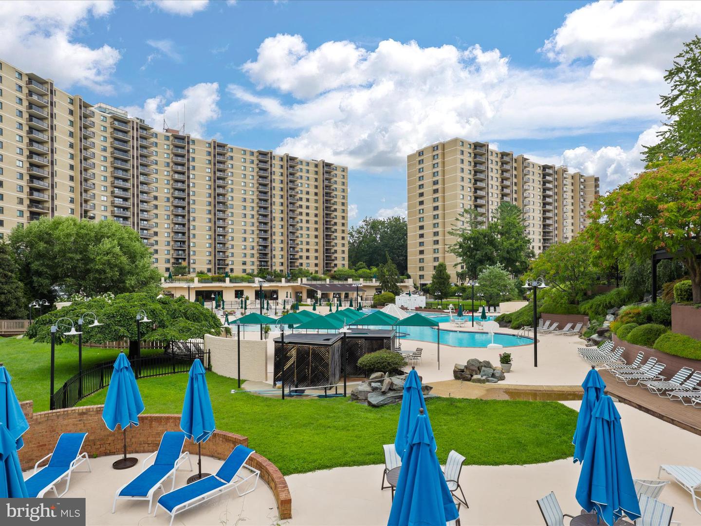 309 YOAKUM PKWY #1003, ALEXANDRIA, Virginia 22304, 2 Bedrooms Bedrooms, ,2 BathroomsBathrooms,Residential,For sale,309 YOAKUM PKWY #1003,VAAX2042884 MLS # VAAX2042884