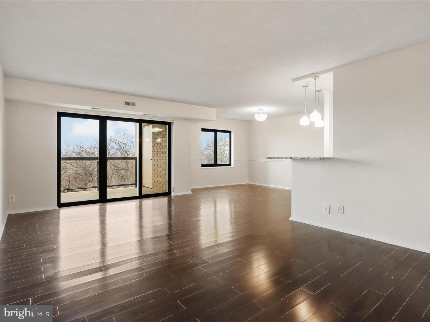 309 YOAKUM PKWY #1003, ALEXANDRIA, Virginia 22304, 2 Bedrooms Bedrooms, ,2 BathroomsBathrooms,Residential,For sale,309 YOAKUM PKWY #1003,VAAX2042884 MLS # VAAX2042884