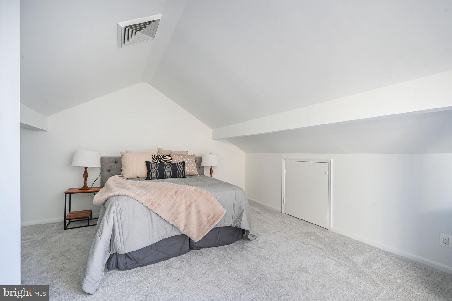 3551 39TH ST NW #E515, WASHINGTON, District Of Columbia 20016, 3 Bedrooms Bedrooms, ,1 BathroomBathrooms,Residential,For sale,3551 39TH ST NW #E515,DCDC2190596 MLS # DCDC2190596