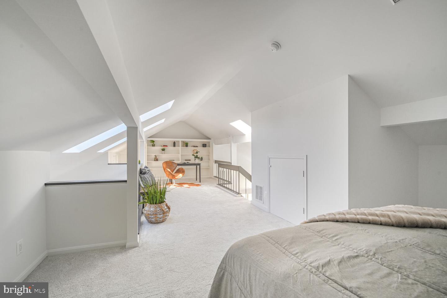 3551 39TH ST NW #E515, WASHINGTON, District Of Columbia 20016, 3 Bedrooms Bedrooms, ,1 BathroomBathrooms,Residential,For sale,3551 39TH ST NW #E515,DCDC2190596 MLS # DCDC2190596