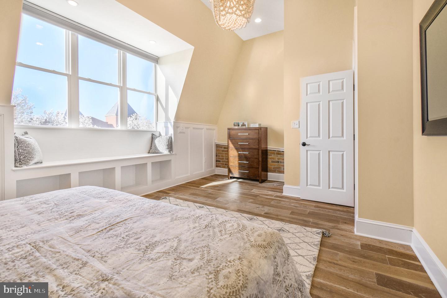 1440 A ST NE, WASHINGTON, District Of Columbia 20002, 5 Bedrooms Bedrooms, ,3 BathroomsBathrooms,Residential,For sale,1440 A ST NE,DCDC2190844 MLS # DCDC2190844
