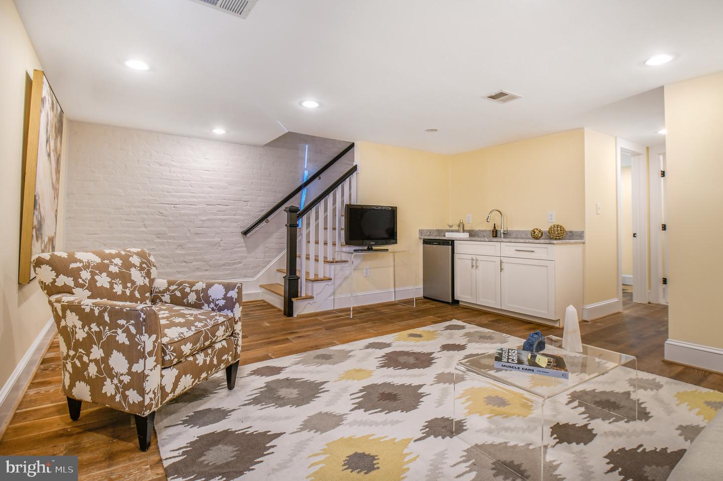 1440 A ST NE, WASHINGTON, District Of Columbia 20002, 5 Bedrooms Bedrooms, ,3 BathroomsBathrooms,Residential,For sale,1440 A ST NE,DCDC2190844 MLS # DCDC2190844