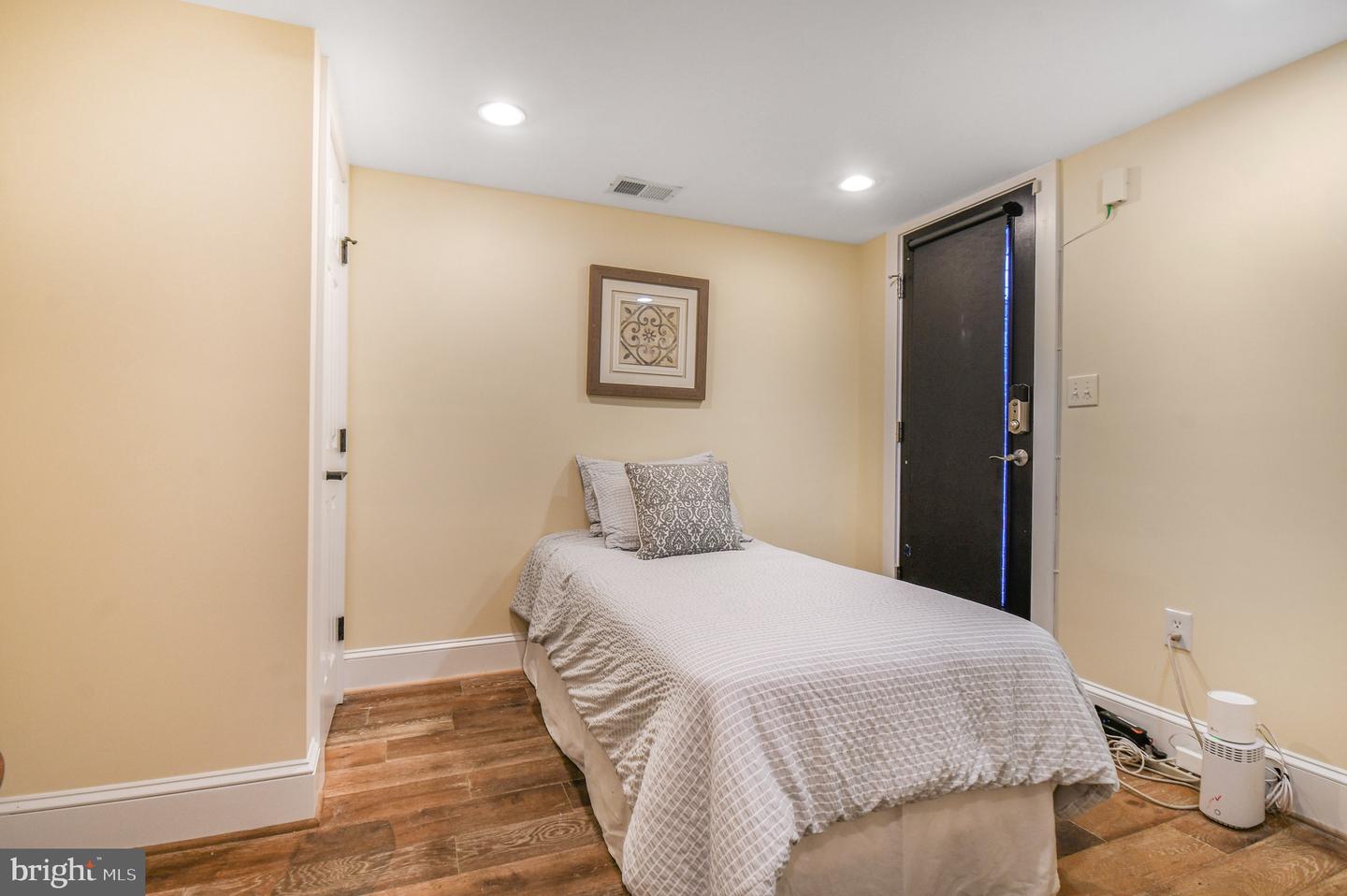 1440 A ST NE, WASHINGTON, District Of Columbia 20002, 5 Bedrooms Bedrooms, ,3 BathroomsBathrooms,Residential,For sale,1440 A ST NE,DCDC2190844 MLS # DCDC2190844