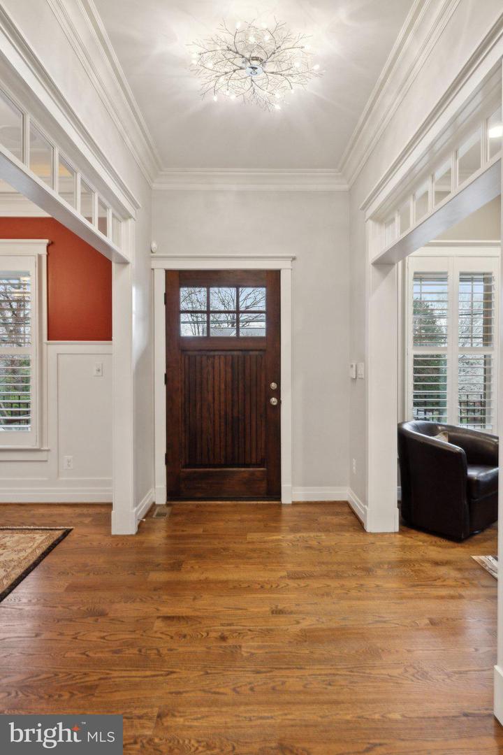 2024 S KENT ST, ARLINGTON, Virginia 22202, 7 Bedrooms Bedrooms, ,5 BathroomsBathrooms,Residential,For sale,2024 S KENT ST,VAAR2054662 MLS # VAAR2054662