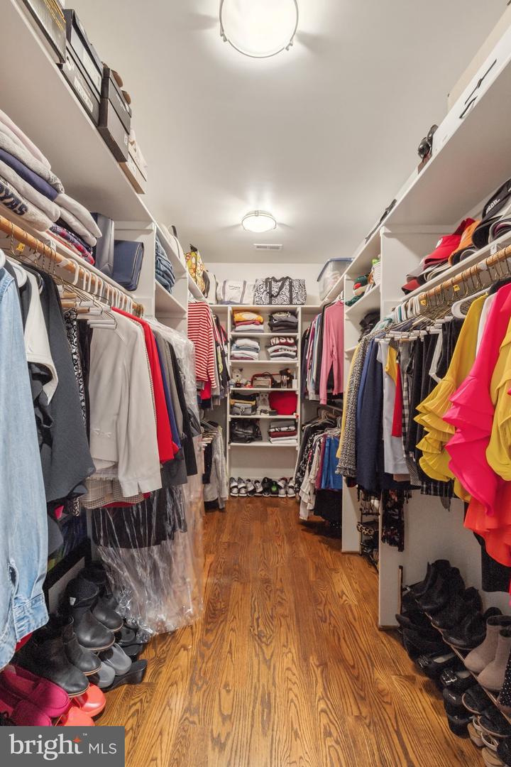 2024 S KENT ST, ARLINGTON, Virginia 22202, 7 Bedrooms Bedrooms, ,5 BathroomsBathrooms,Residential,For sale,2024 S KENT ST,VAAR2054662 MLS # VAAR2054662