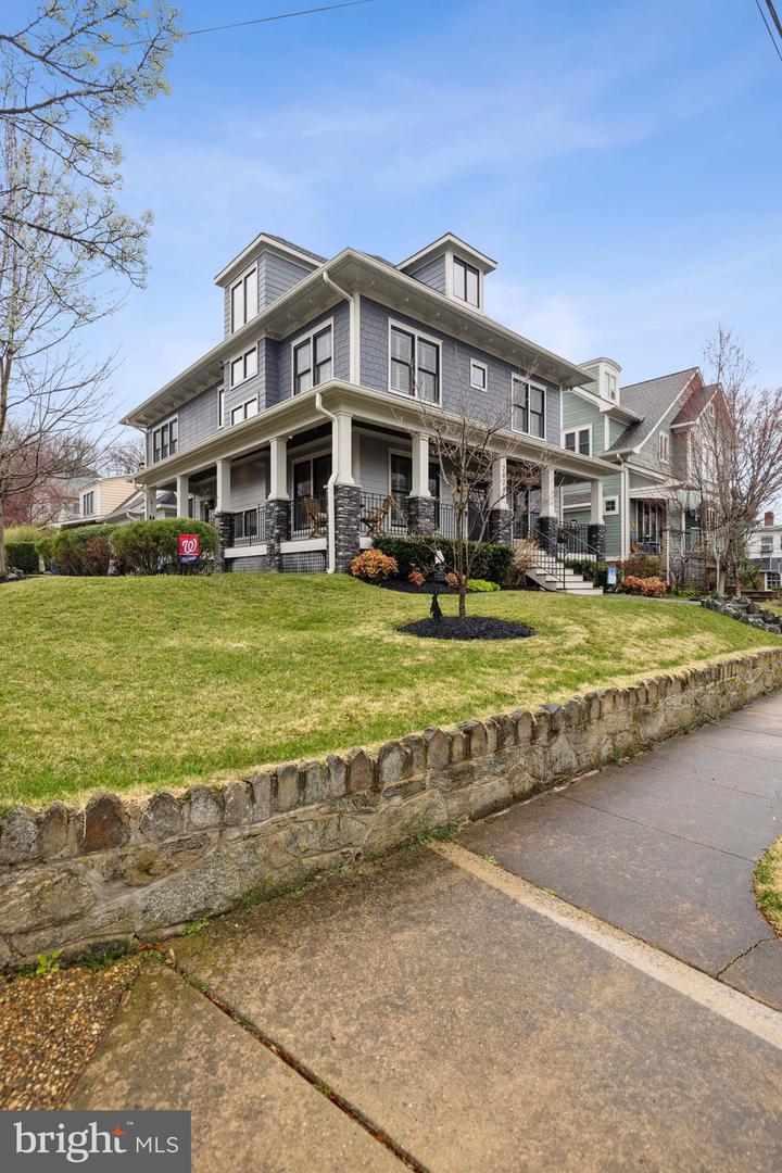 2024 S KENT ST, ARLINGTON, Virginia 22202, 7 Bedrooms Bedrooms, ,5 BathroomsBathrooms,Residential,For sale,2024 S KENT ST,VAAR2054662 MLS # VAAR2054662