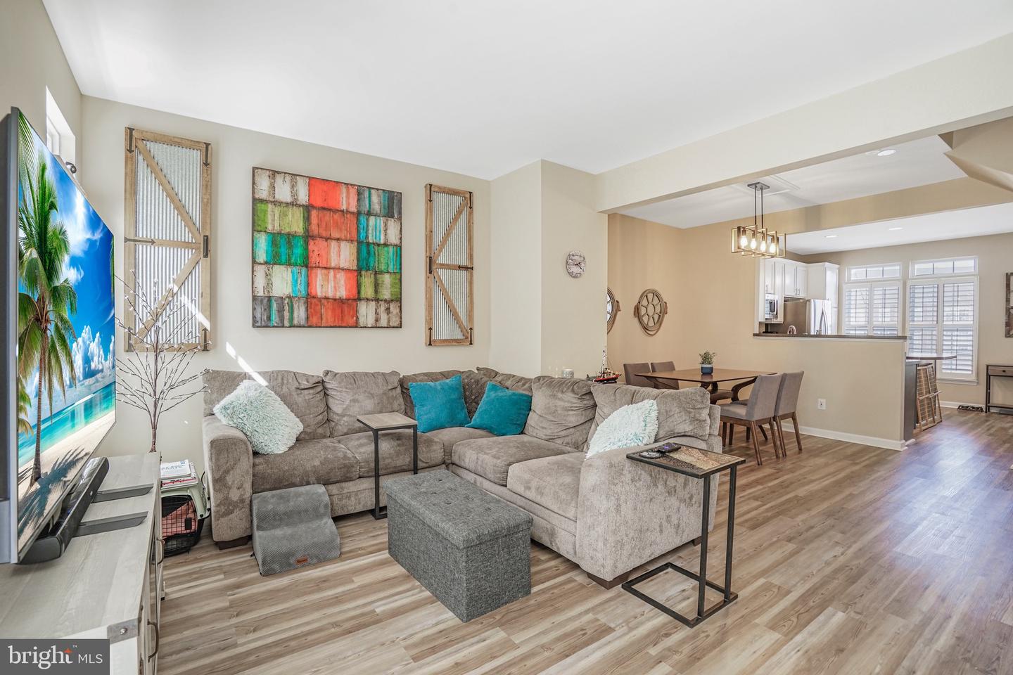2977 HUNTINGTON GROVE SQ, ALEXANDRIA, Virginia 22306, 3 Bedrooms Bedrooms, ,2 BathroomsBathrooms,Residential,For sale,2977 HUNTINGTON GROVE SQ,VAFX2229172 MLS # VAFX2229172
