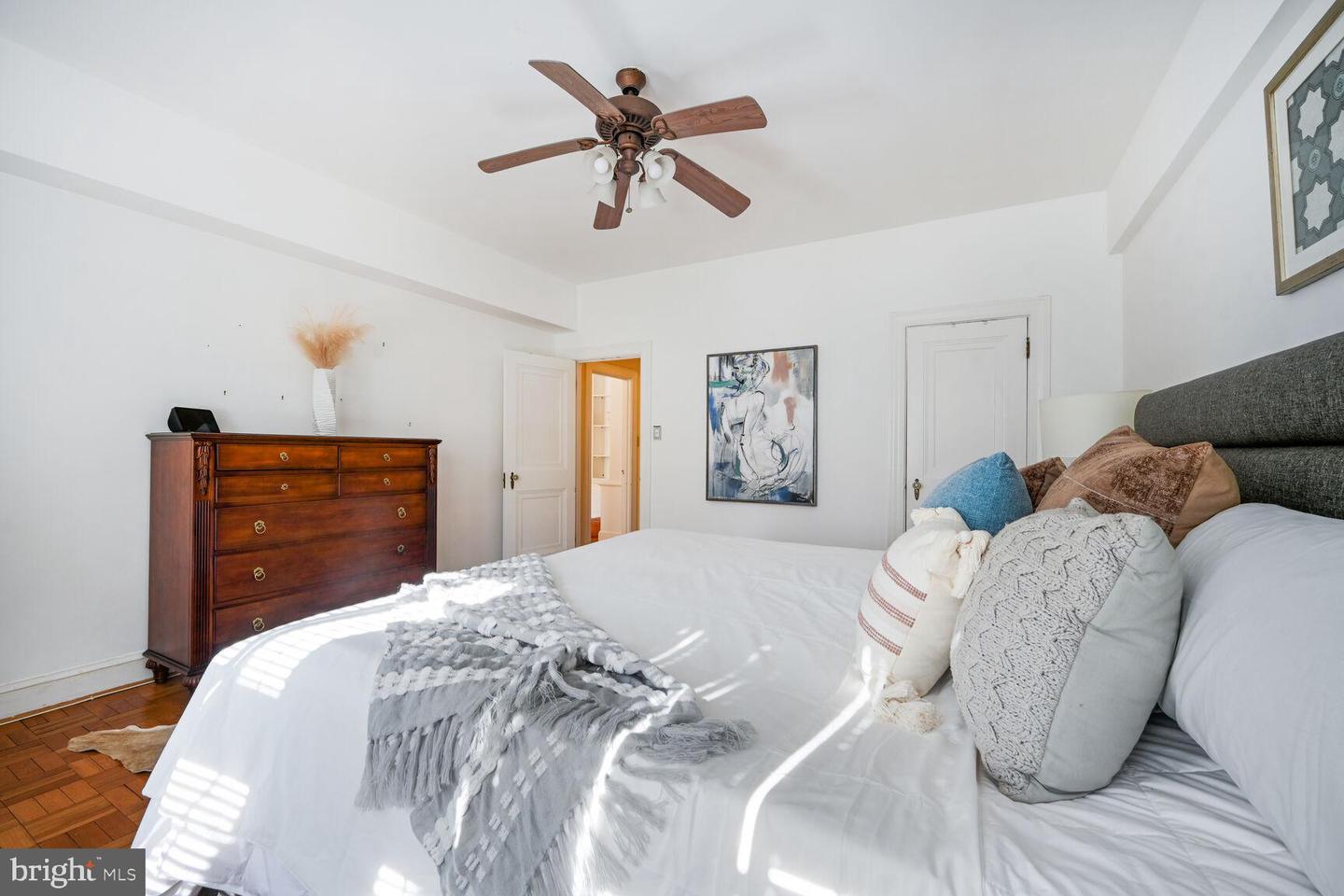 4000 CATHEDRAL AVE NW #355B, WASHINGTON, District Of Columbia 20016, 1 Bedroom Bedrooms, ,1 BathroomBathrooms,Residential,For sale,4000 CATHEDRAL AVE NW #355B,DCDC2191490 MLS # DCDC2191490