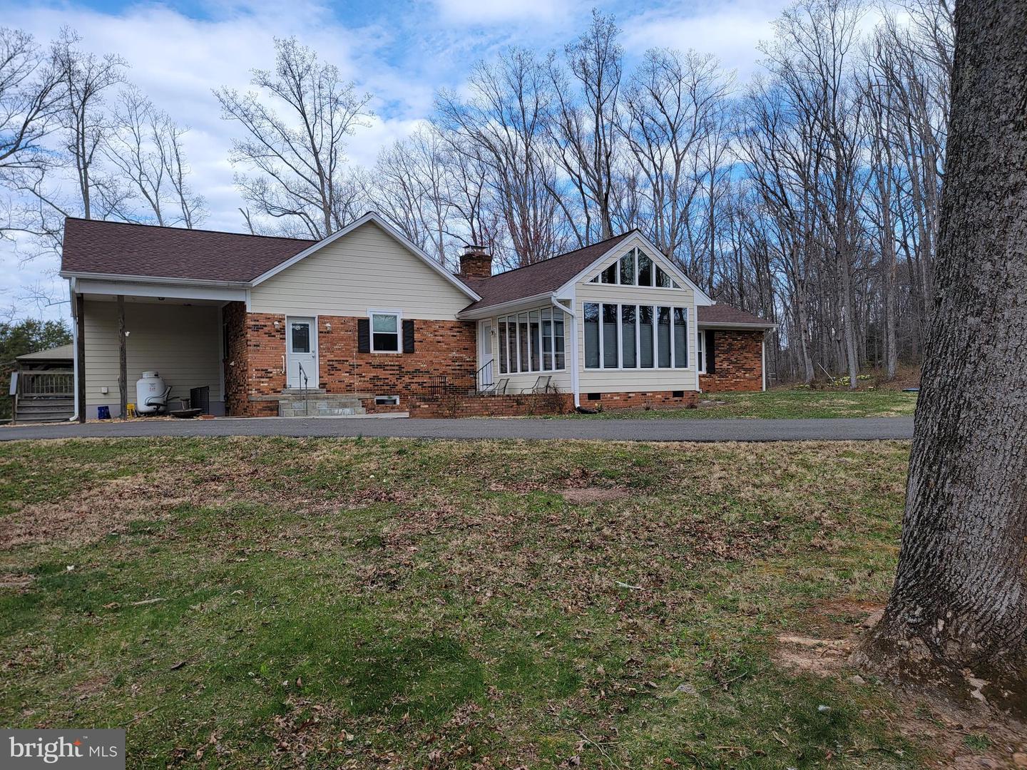 5699 RED BRICK RD, WARRENTON, Virginia 20187, 3 Bedrooms Bedrooms, ,3 BathroomsBathrooms,Residential,For sale,5699 RED BRICK RD,VAFQ2015910 MLS # VAFQ2015910