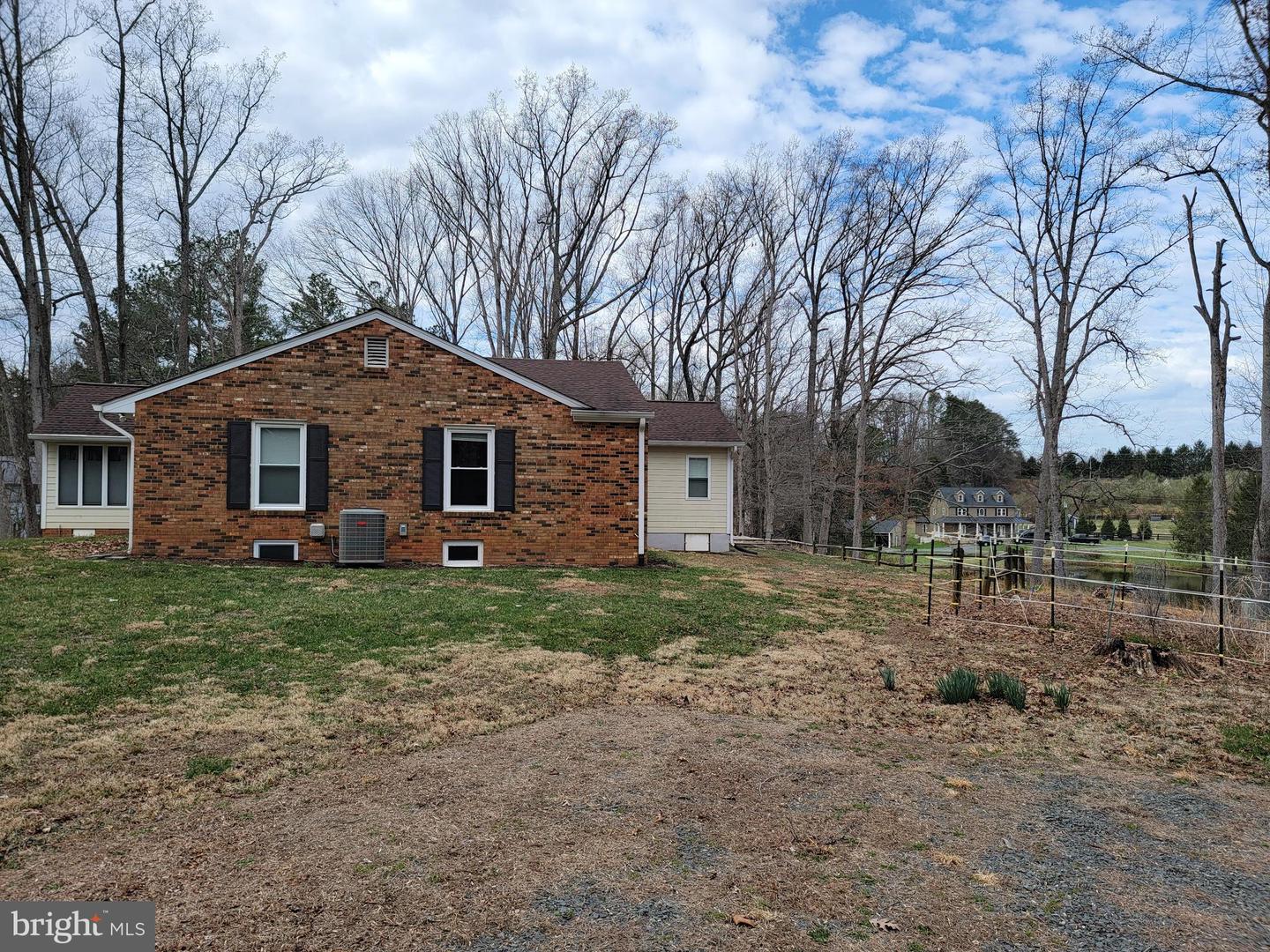5699 RED BRICK RD, WARRENTON, Virginia 20187, 3 Bedrooms Bedrooms, ,3 BathroomsBathrooms,Residential,For sale,5699 RED BRICK RD,VAFQ2015910 MLS # VAFQ2015910