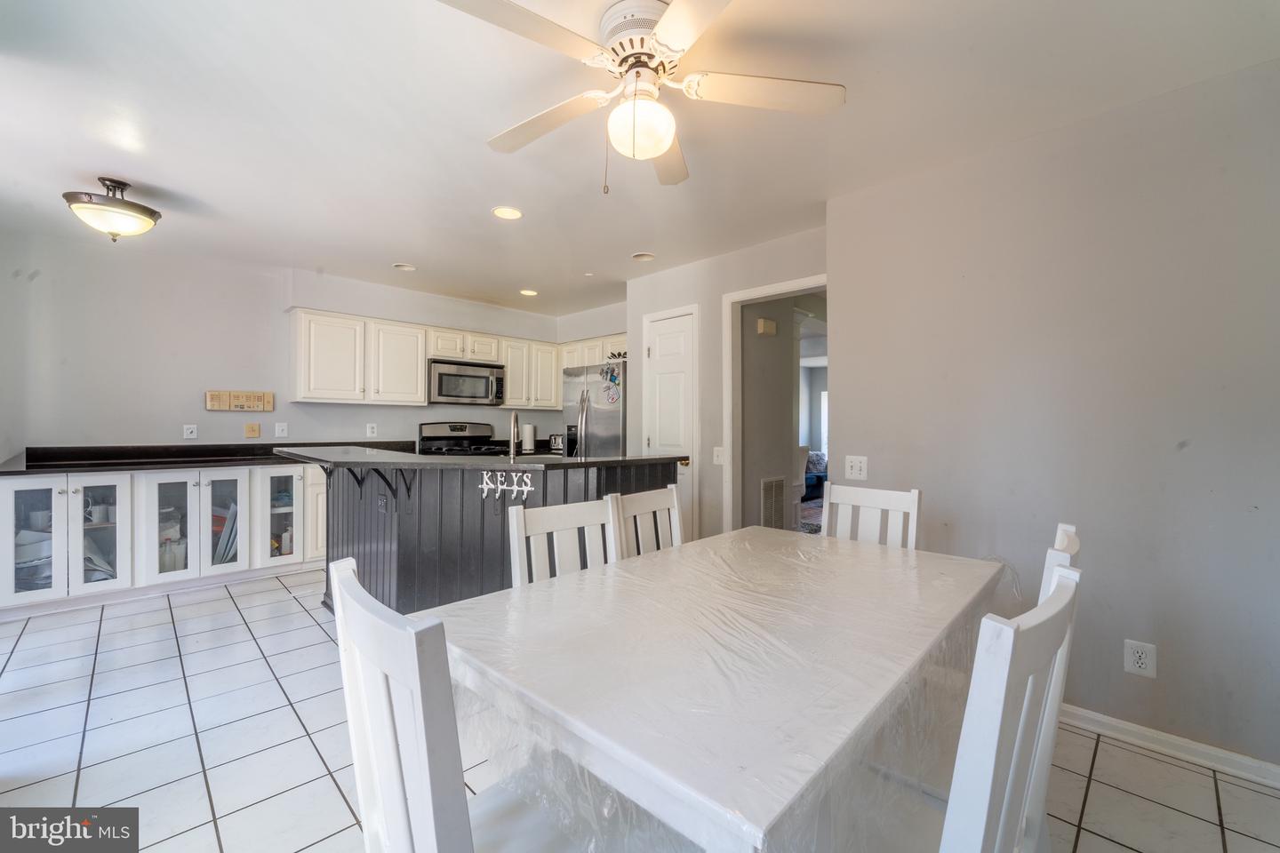3959 BLYSDALE LN, WOODBRIDGE, Virginia 22192, 3 Bedrooms Bedrooms, ,2 BathroomsBathrooms,Residential,For sale,3959 BLYSDALE LN,VAPW2090202 MLS # VAPW2090202