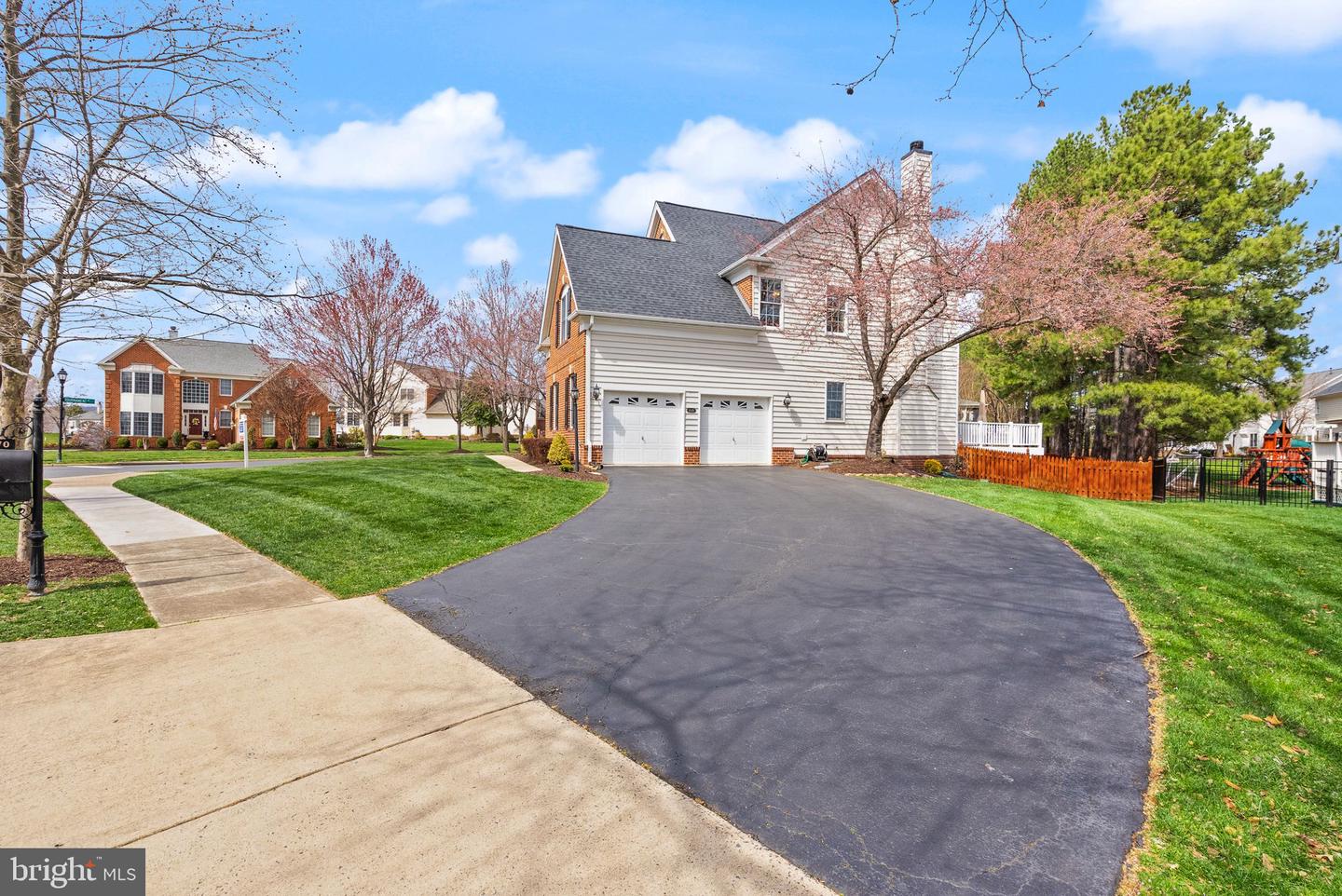 15070 JUPITER HILLS LN, HAYMARKET, Virginia 20169, 5 Bedrooms Bedrooms, ,3 BathroomsBathrooms,Residential,For sale,15070 JUPITER HILLS LN,VAPW2090208 MLS # VAPW2090208
