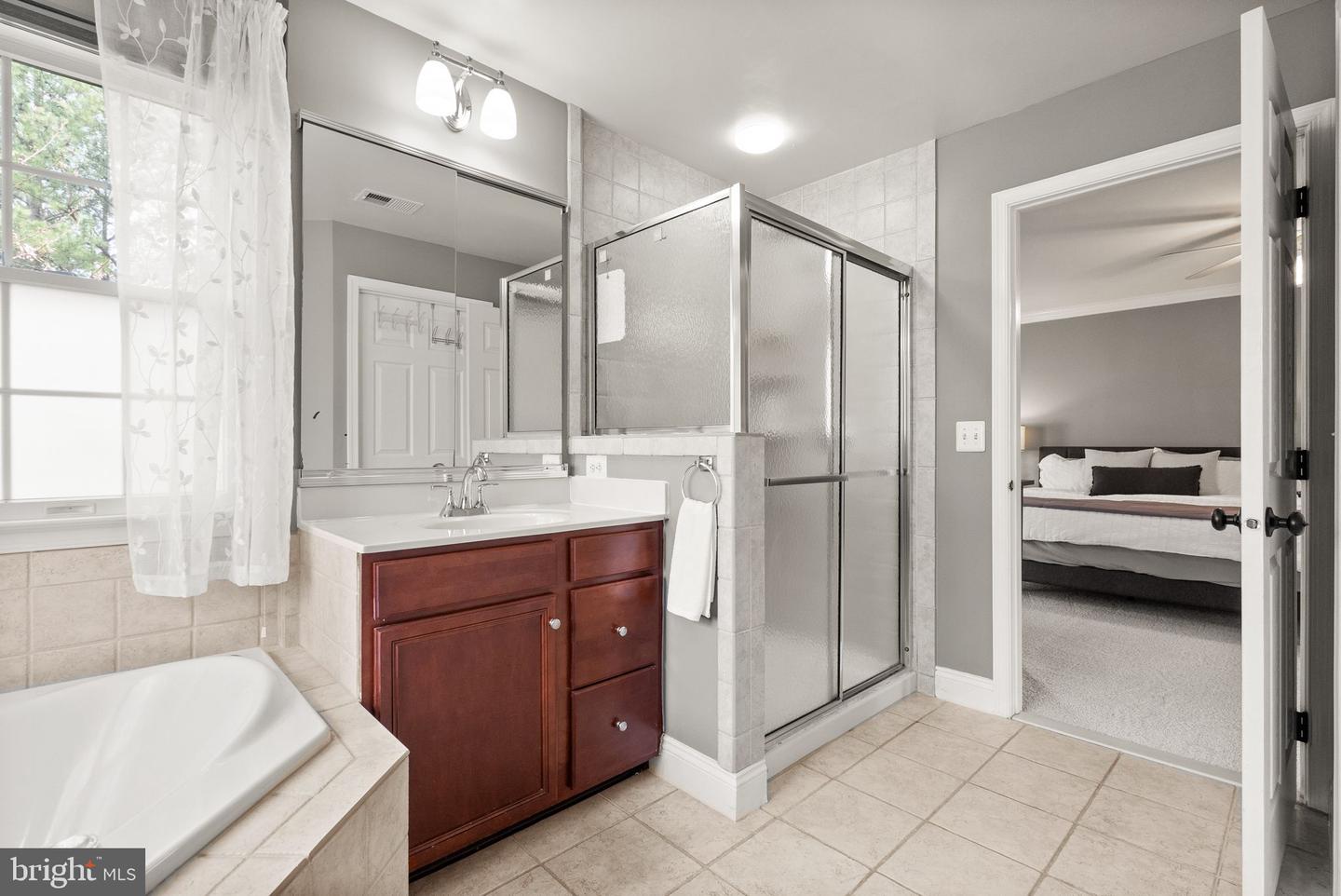 15070 JUPITER HILLS LN, HAYMARKET, Virginia 20169, 5 Bedrooms Bedrooms, ,3 BathroomsBathrooms,Residential,For sale,15070 JUPITER HILLS LN,VAPW2090208 MLS # VAPW2090208