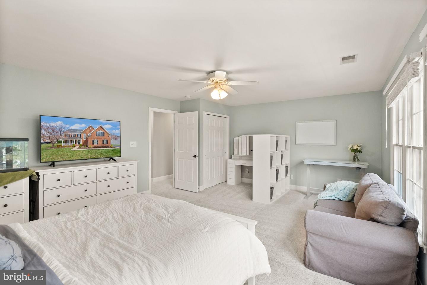 15070 JUPITER HILLS LN, HAYMARKET, Virginia 20169, 5 Bedrooms Bedrooms, ,3 BathroomsBathrooms,Residential,For sale,15070 JUPITER HILLS LN,VAPW2090208 MLS # VAPW2090208
