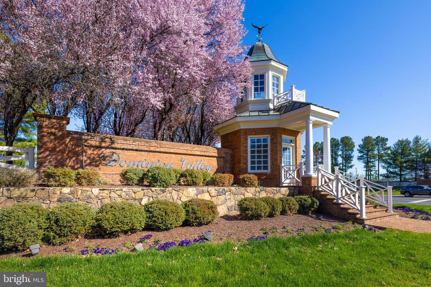 15070 JUPITER HILLS LN, HAYMARKET, Virginia 20169, 5 Bedrooms Bedrooms, ,3 BathroomsBathrooms,Residential,For sale,15070 JUPITER HILLS LN,VAPW2090208 MLS # VAPW2090208
