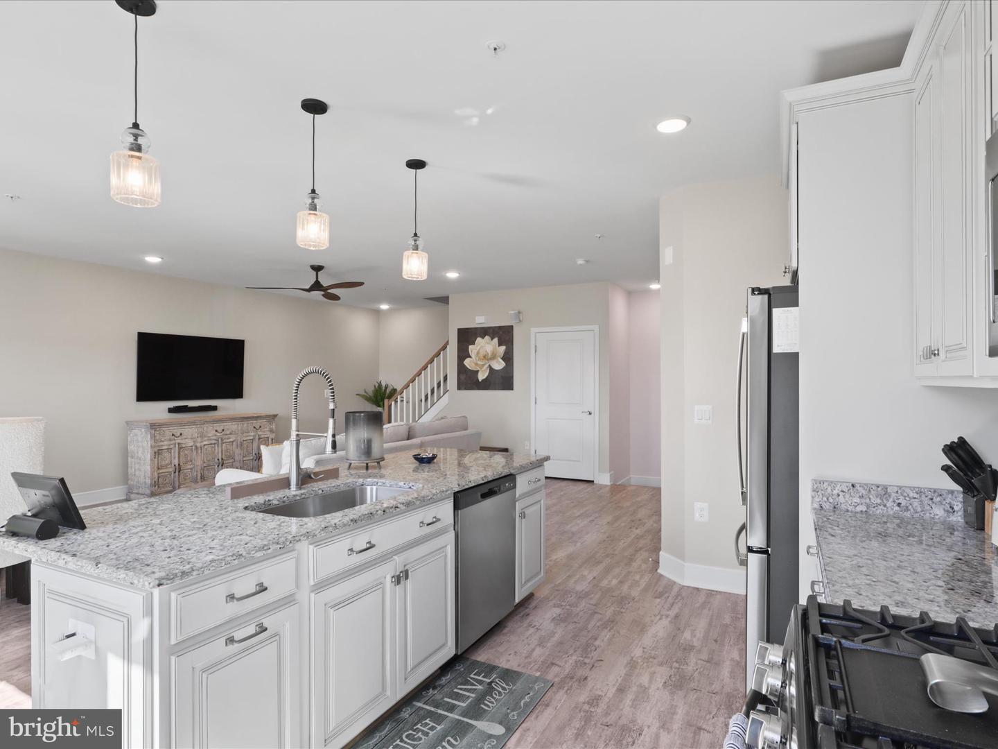 23606 HAVELOCK WALK TER, ASHBURN, Virginia 20148, 3 Bedrooms Bedrooms, ,2 BathroomsBathrooms,Residential,For sale,23606 HAVELOCK WALK TER,VALO2091702 MLS # VALO2091702