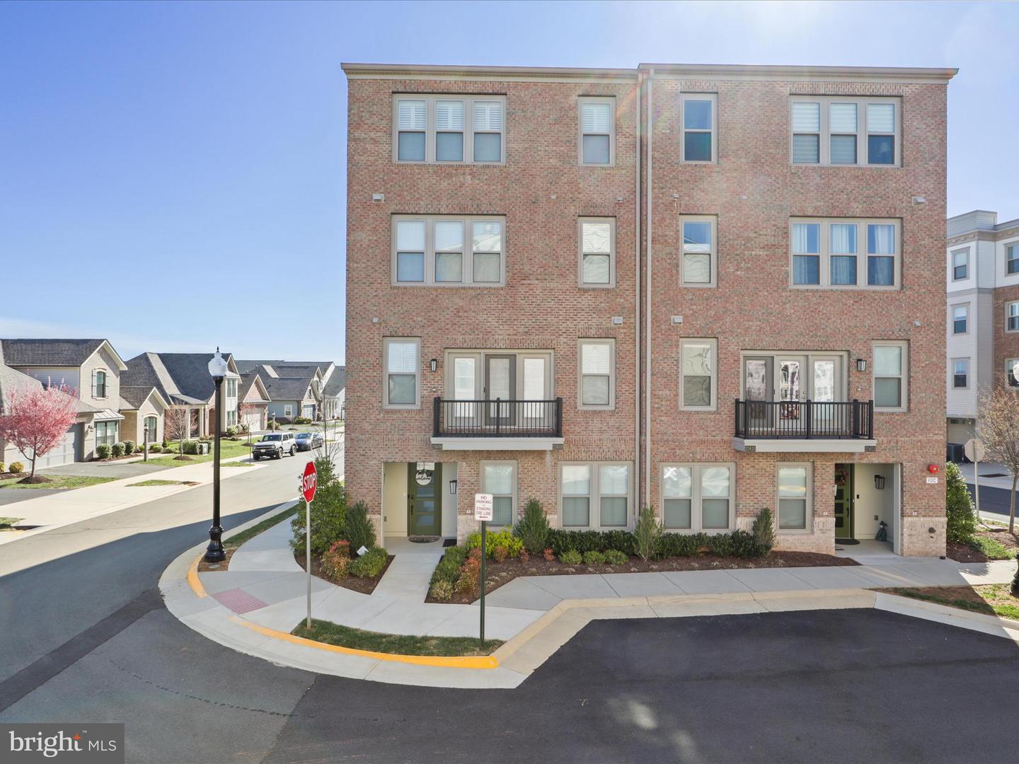 23606 HAVELOCK WALK TER, ASHBURN, Virginia 20148, 3 Bedrooms Bedrooms, ,2 BathroomsBathrooms,Residential,For sale,23606 HAVELOCK WALK TER,VALO2091702 MLS # VALO2091702