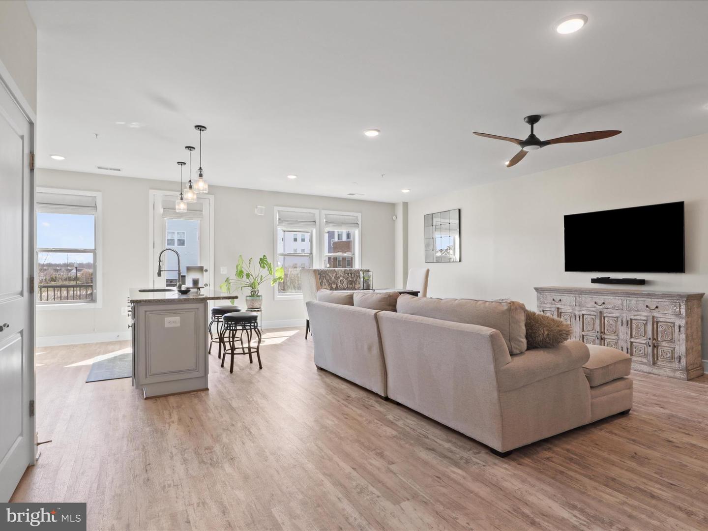 23606 HAVELOCK WALK TER, ASHBURN, Virginia 20148, 3 Bedrooms Bedrooms, ,2 BathroomsBathrooms,Residential,For sale,23606 HAVELOCK WALK TER,VALO2091702 MLS # VALO2091702