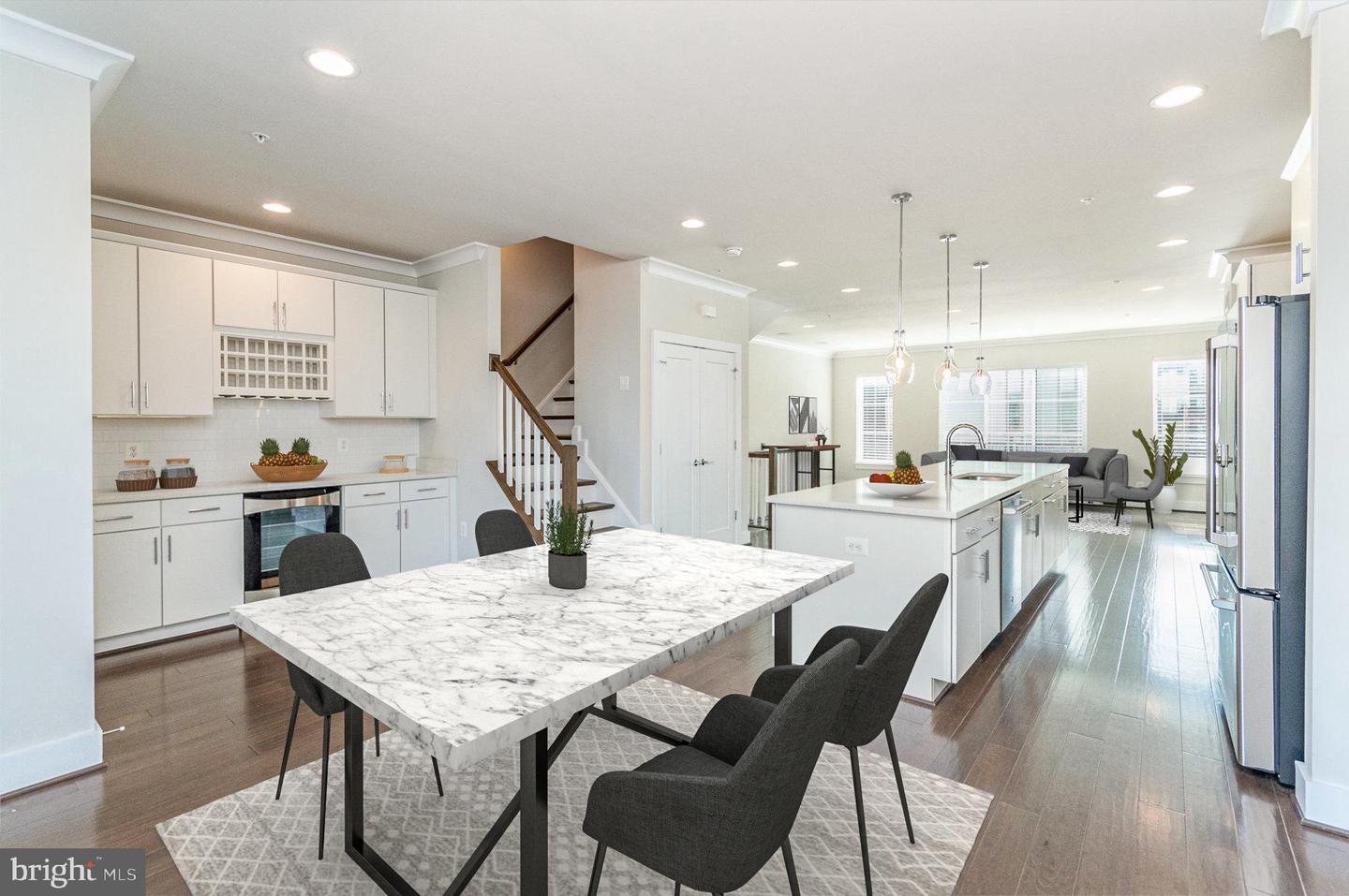 4912 TRAIL VISTA LN, CHANTILLY, Virginia 20151, 4 Bedrooms Bedrooms, ,3 BathroomsBathrooms,Residential,For sale,4912 TRAIL VISTA LN,VAFX2229476 MLS # VAFX2229476