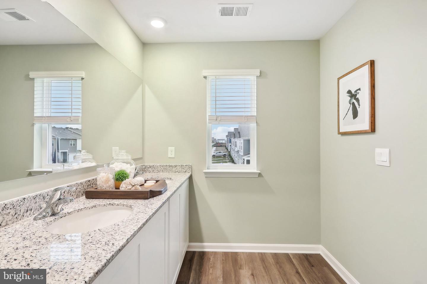 132 WOODFORD DR, STEPHENS CITY, Virginia 22655, 5 Bedrooms Bedrooms, ,4 BathroomsBathrooms,Residential,For sale,132 WOODFORD DR,VAFV2033082 MLS # VAFV2033082