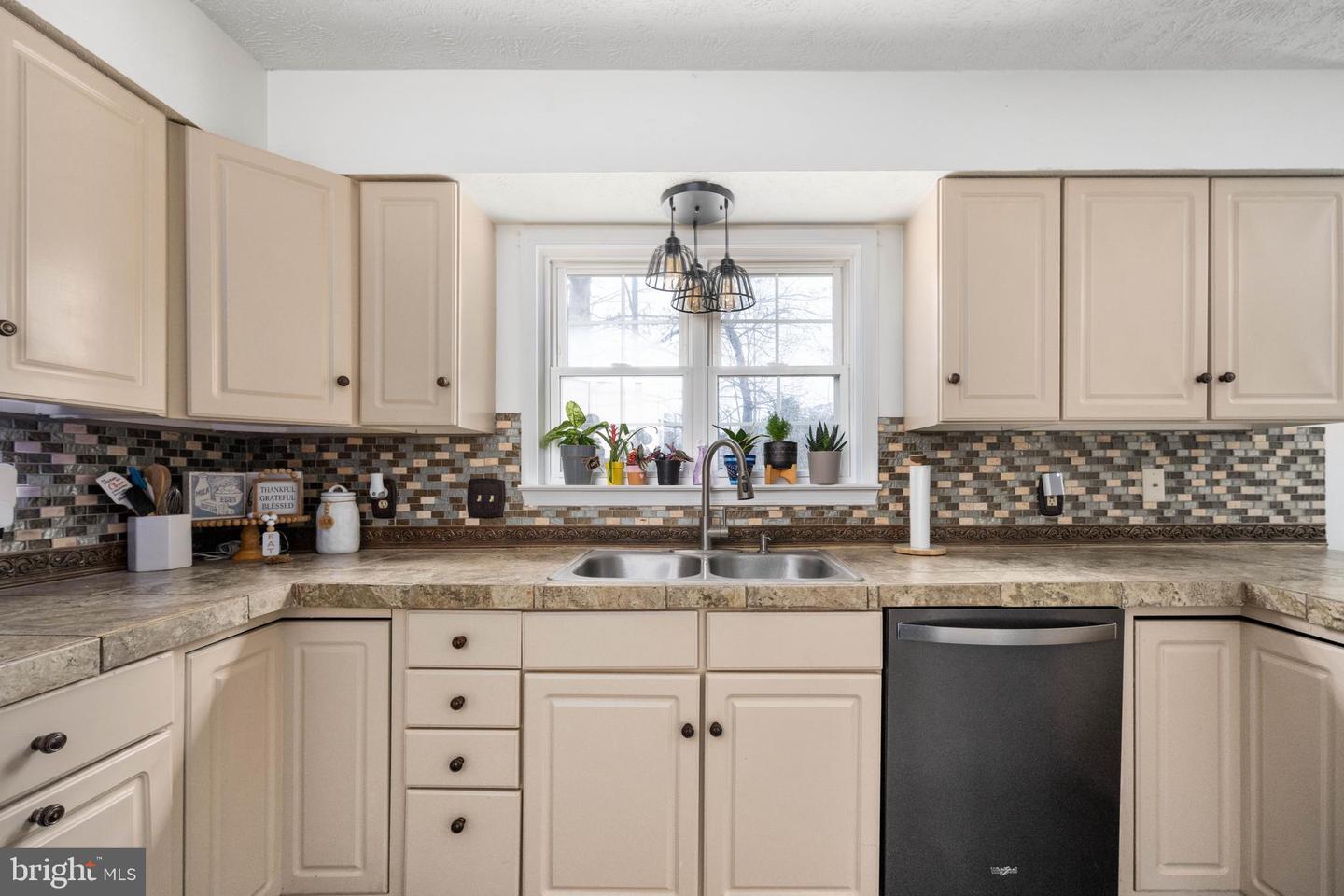 13104 WILLOW POINT DR, FREDERICKSBURG, Virginia 22408, 4 Bedrooms Bedrooms, ,3 BathroomsBathrooms,Residential,For sale,13104 WILLOW POINT DR,VASP2031736 MLS # VASP2031736