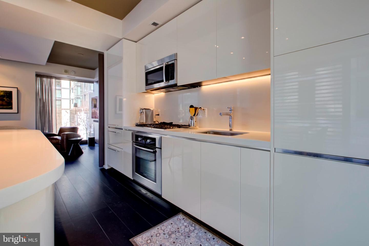 925 H ST NW #301, WASHINGTON, District Of Columbia 20001, 1 Bedroom Bedrooms, ,1 BathroomBathrooms,Residential,For sale,925 H ST NW #301,DCDC2192382 MLS # DCDC2192382