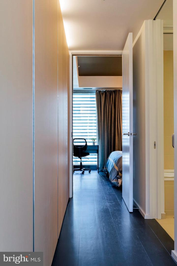 925 H ST NW #301, WASHINGTON, District Of Columbia 20001, 1 Bedroom Bedrooms, ,1 BathroomBathrooms,Residential,For sale,925 H ST NW #301,DCDC2192382 MLS # DCDC2192382