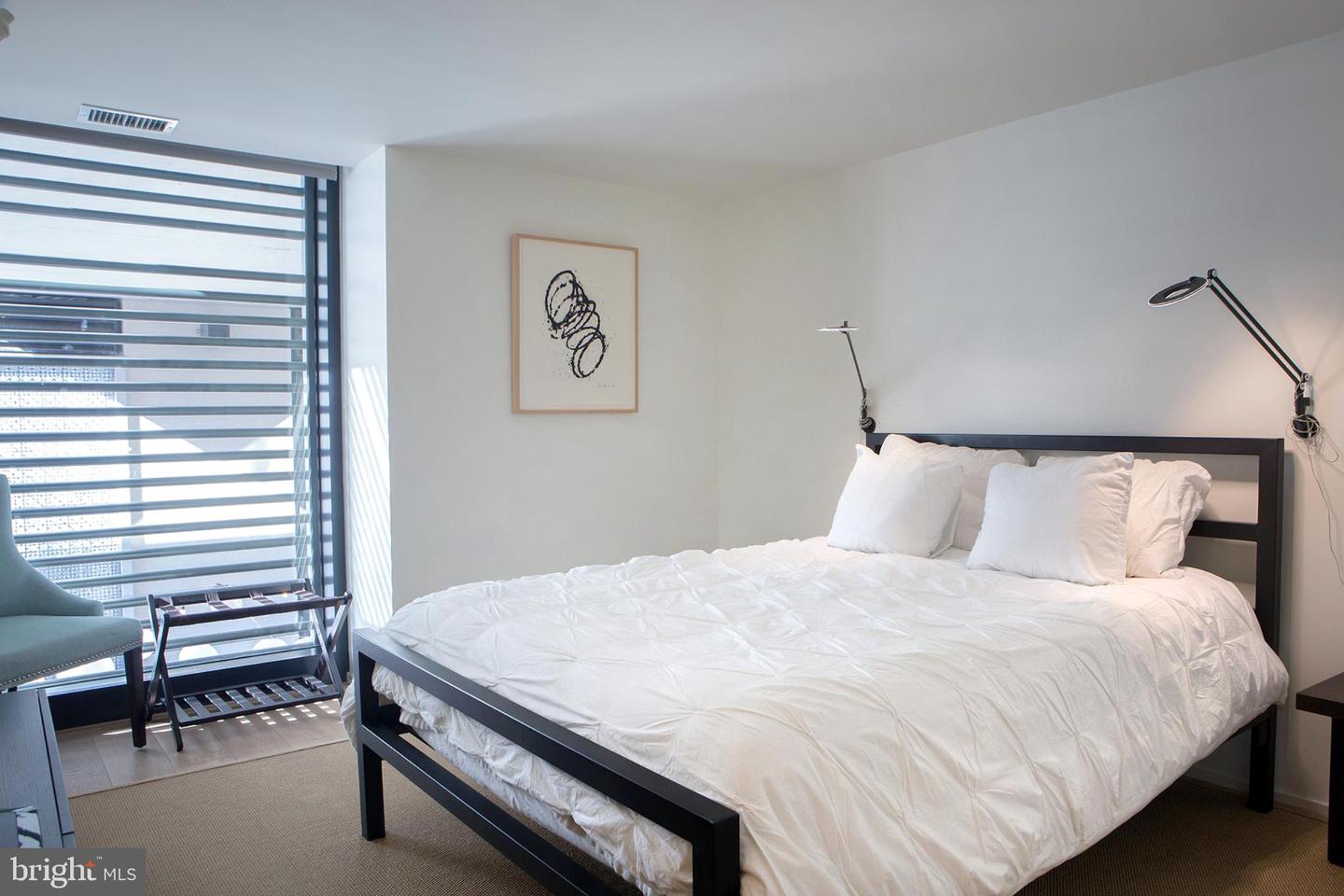 925 H ST NW #301, WASHINGTON, District Of Columbia 20001, 1 Bedroom Bedrooms, ,1 BathroomBathrooms,Residential,For sale,925 H ST NW #301,DCDC2192382 MLS # DCDC2192382