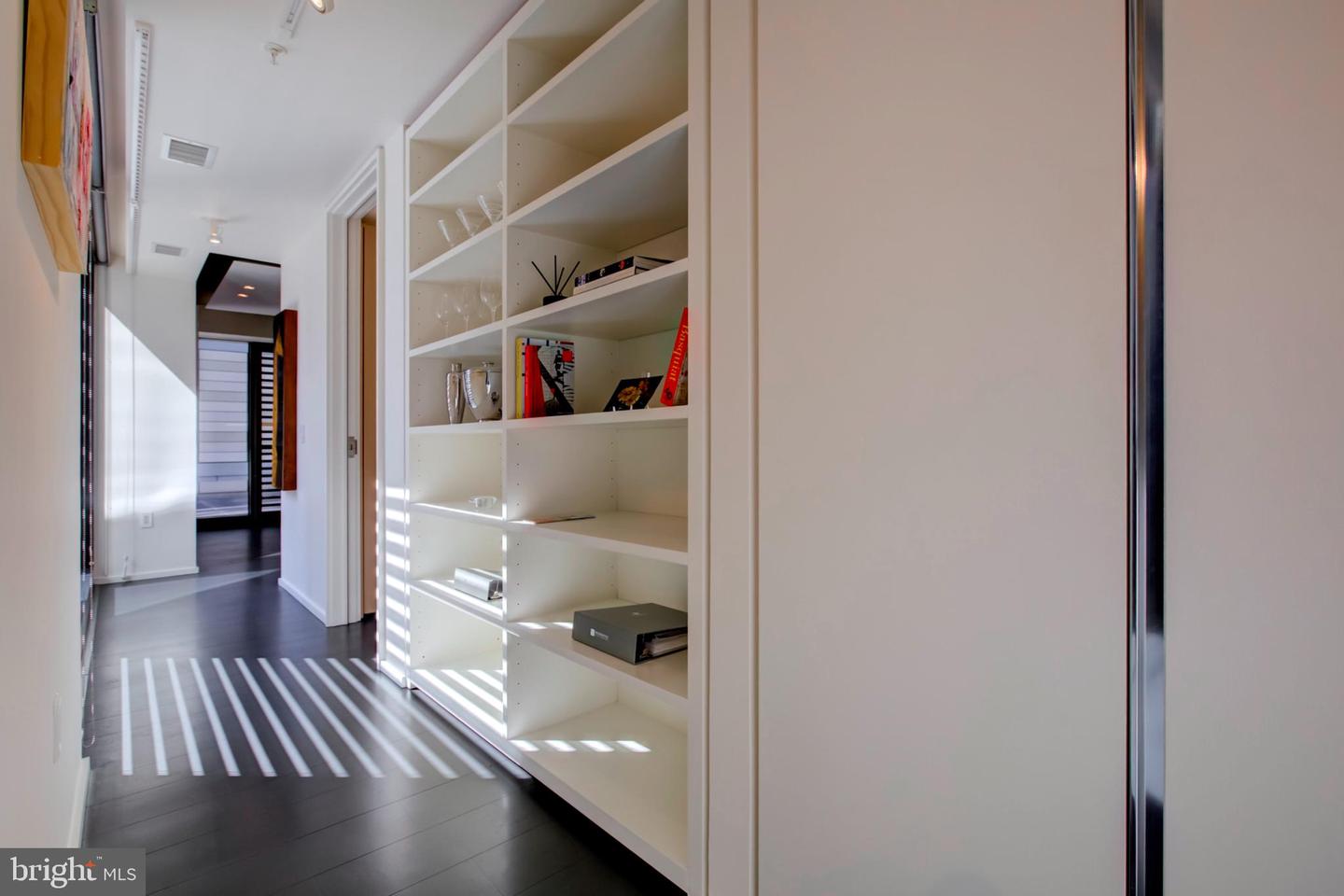 925 H ST NW #301, WASHINGTON, District Of Columbia 20001, 1 Bedroom Bedrooms, ,1 BathroomBathrooms,Residential,For sale,925 H ST NW #301,DCDC2192382 MLS # DCDC2192382