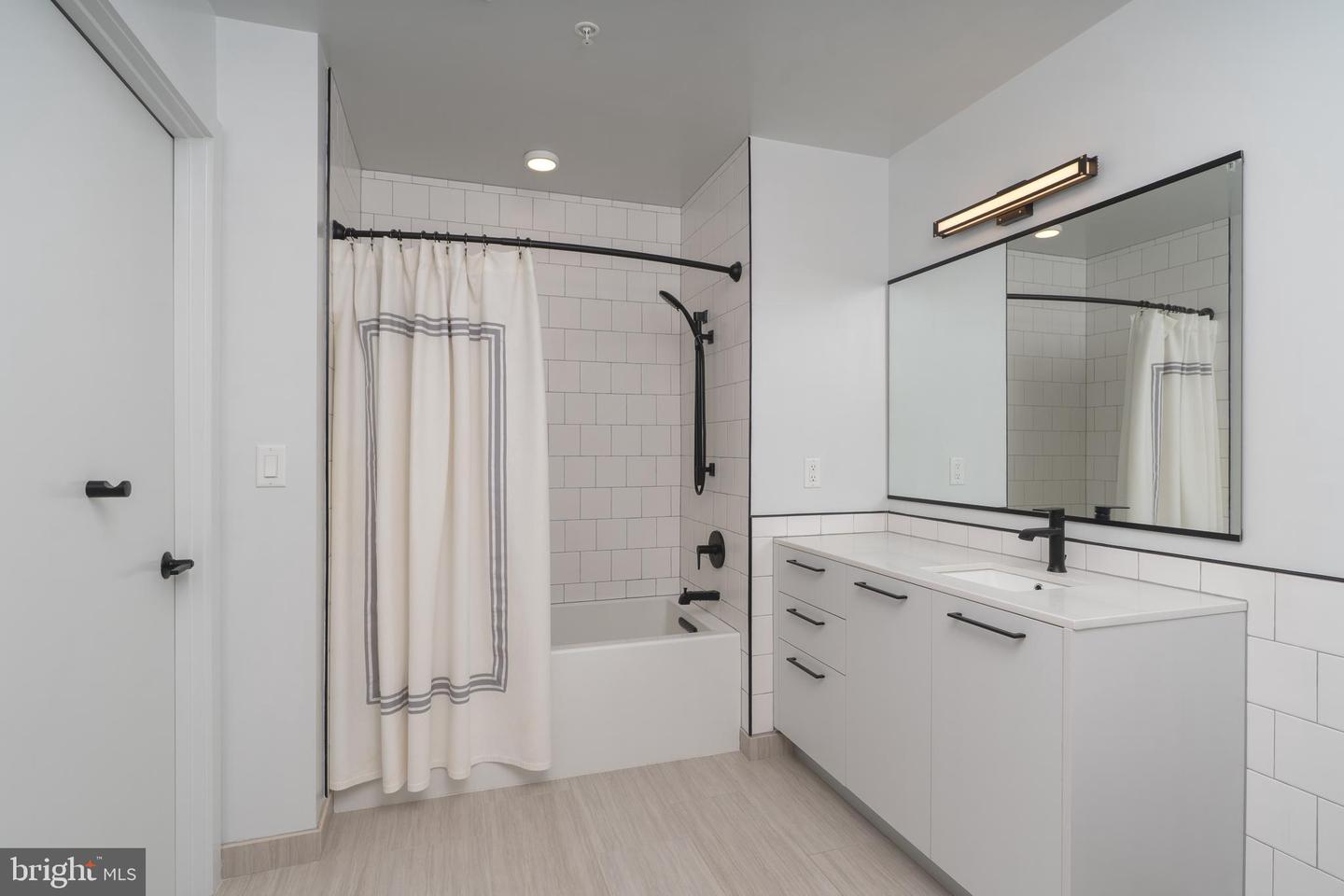 1625 ECKINGTON PL NE #305, WASHINGTON, District Of Columbia 20002, 1 Bedroom Bedrooms, ,1 BathroomBathrooms,Residential,For sale,1625 ECKINGTON PL NE #305,DCDC2192468 MLS # DCDC2192468