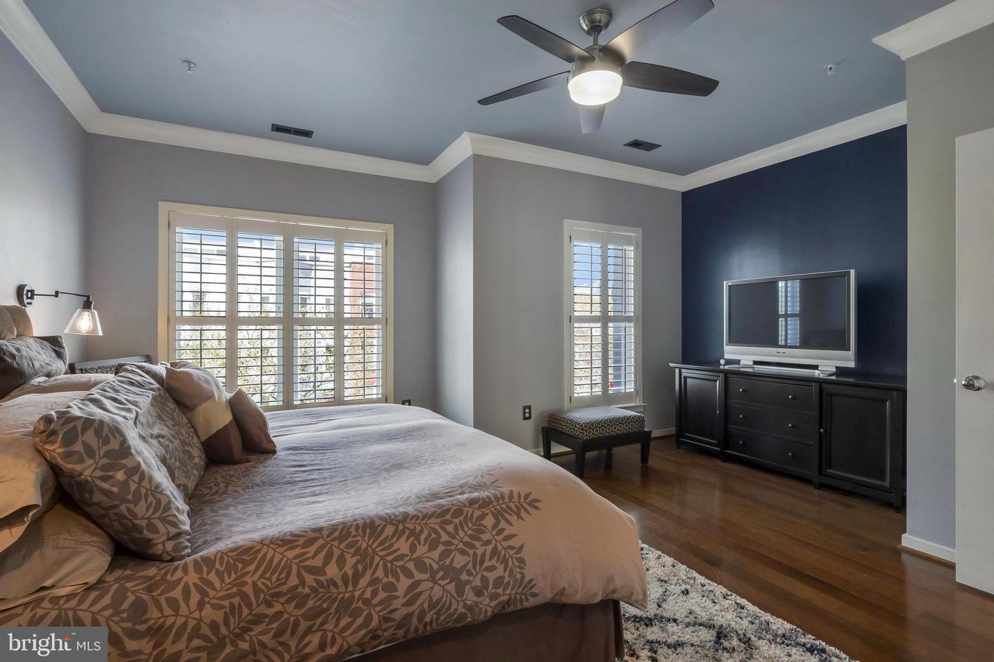 335 I ST SE, WASHINGTON, District Of Columbia 20003, 4 Bedrooms Bedrooms, ,3 BathroomsBathrooms,Residential,For sale,335 I ST SE,DCDC2191182 MLS # DCDC2191182