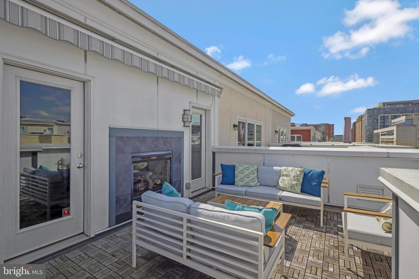 335 I ST SE, WASHINGTON, District Of Columbia 20003, 4 Bedrooms Bedrooms, ,3 BathroomsBathrooms,Residential,For sale,335 I ST SE,DCDC2191182 MLS # DCDC2191182