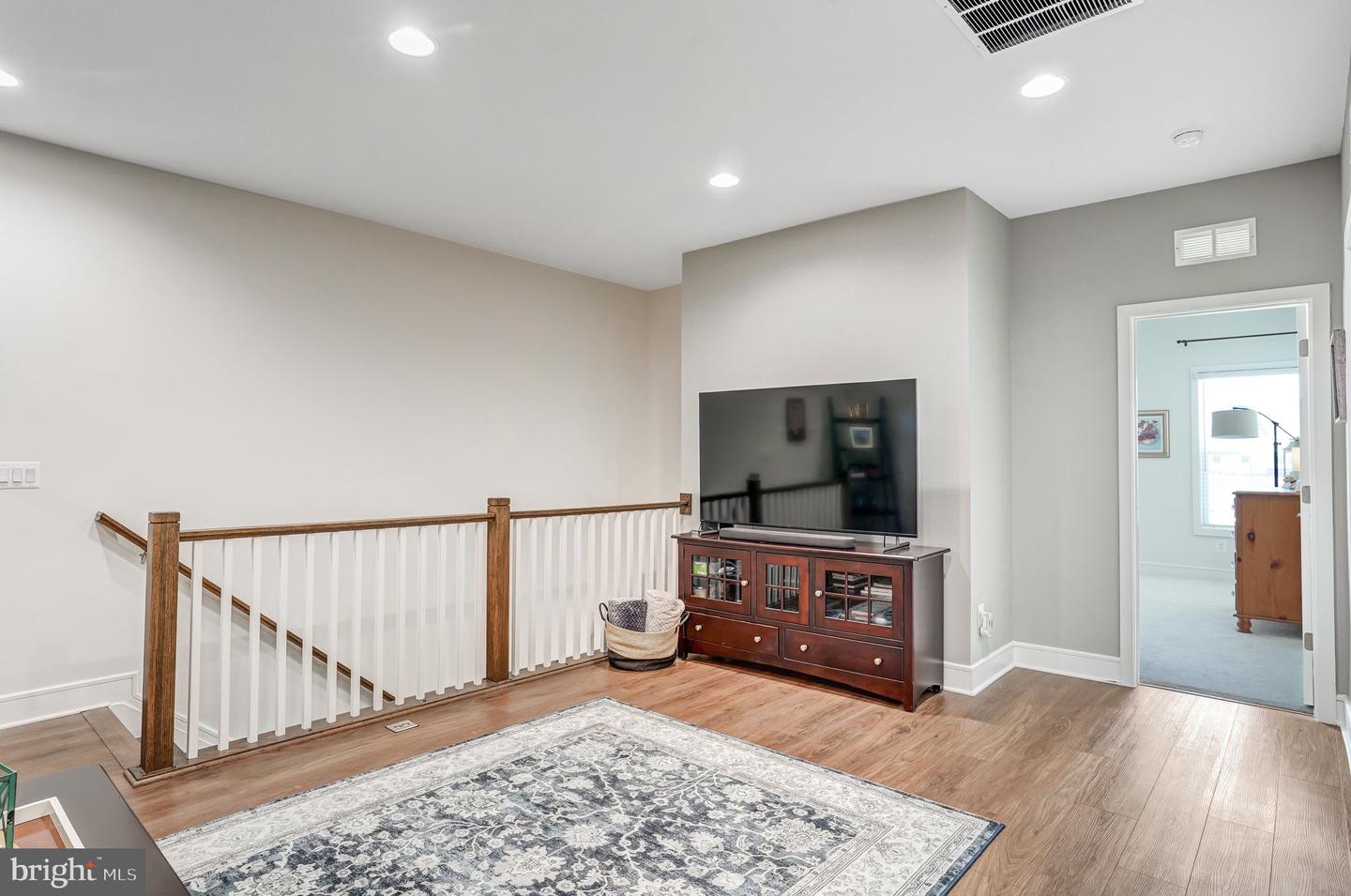 6807 AUTUMN HARVEST TRL, GAINESVILLE, Virginia 20155, 3 Bedrooms Bedrooms, ,2 BathroomsBathrooms,Residential,For sale,6807 AUTUMN HARVEST TRL,VAPW2090158 MLS # VAPW2090158